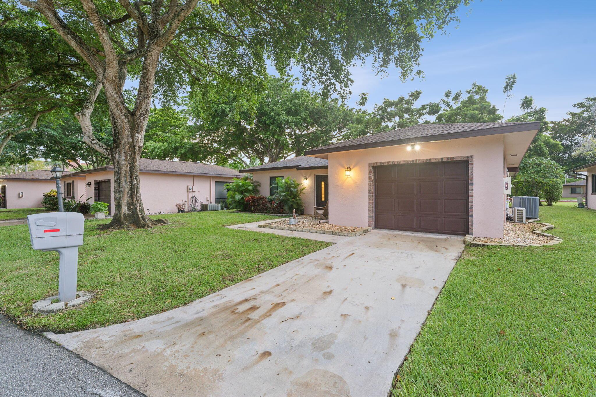 14616 Bonaire Boulevard
