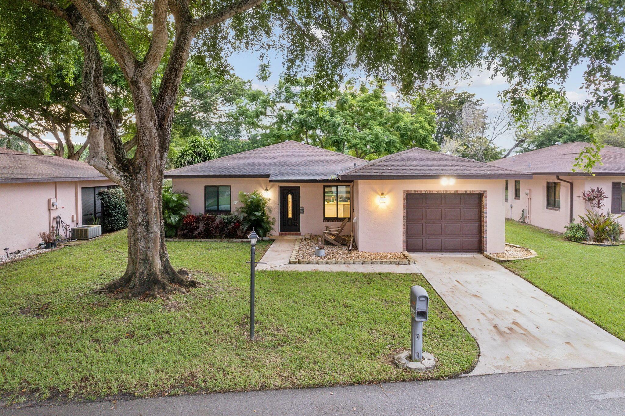 14616 Bonaire Boulevard