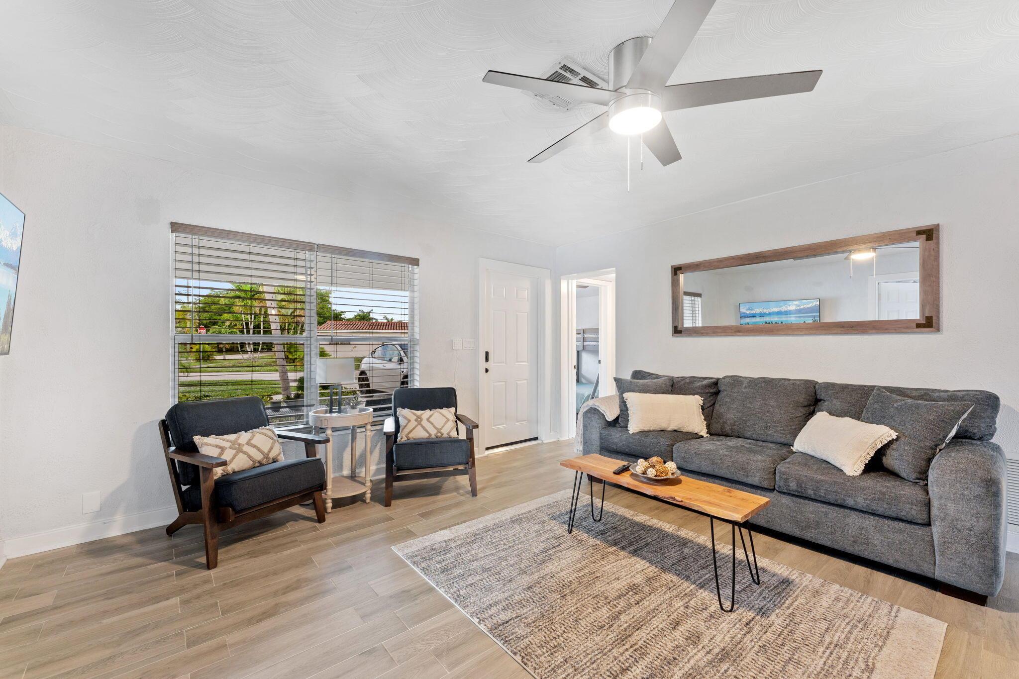 3470 SW 15th Court