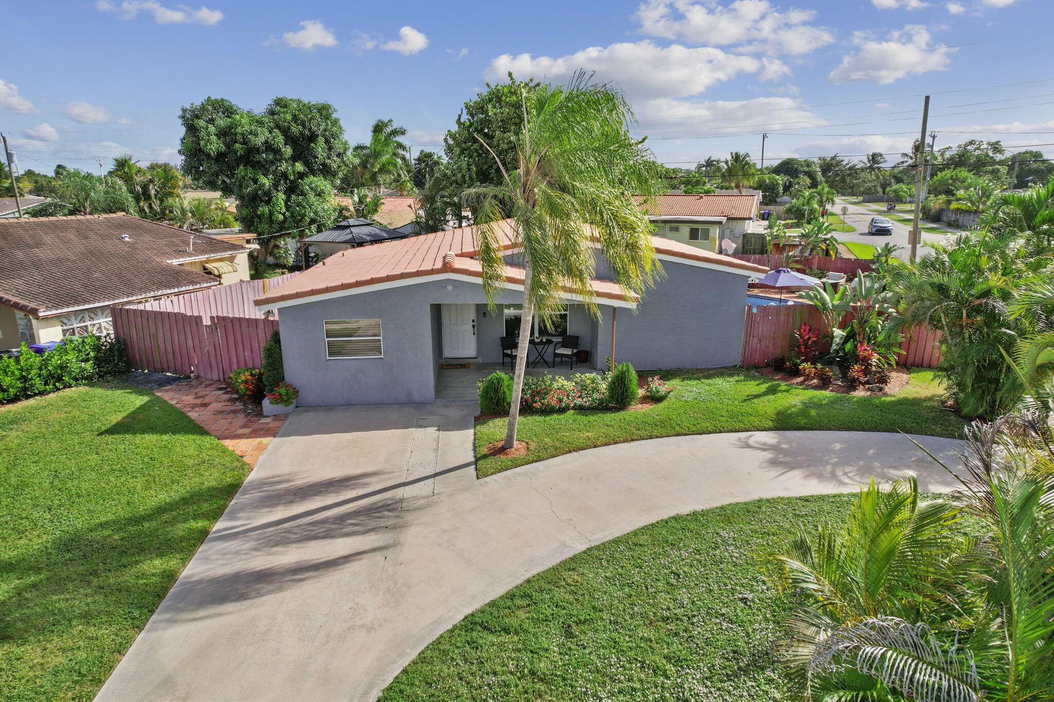3470 SW 15th Court