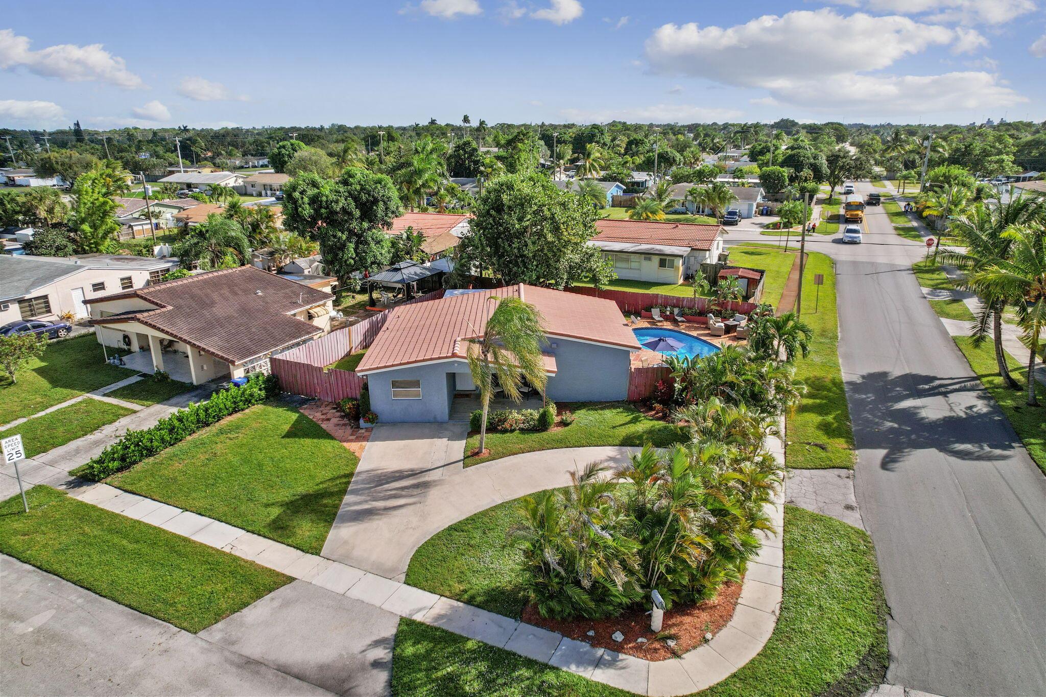 3470 SW 15th Court