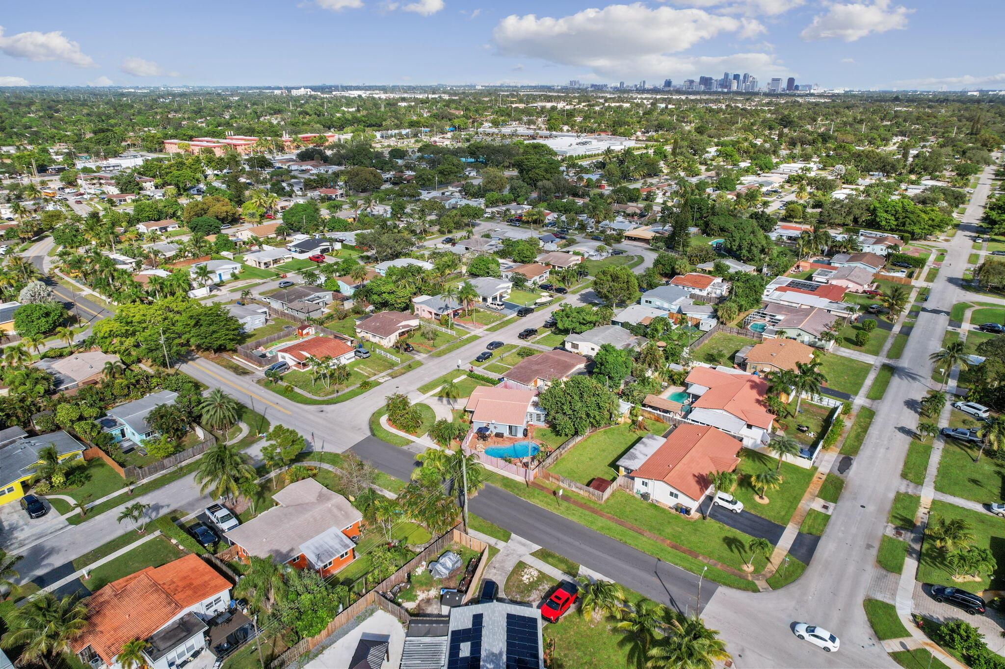 3470 SW 15th Court