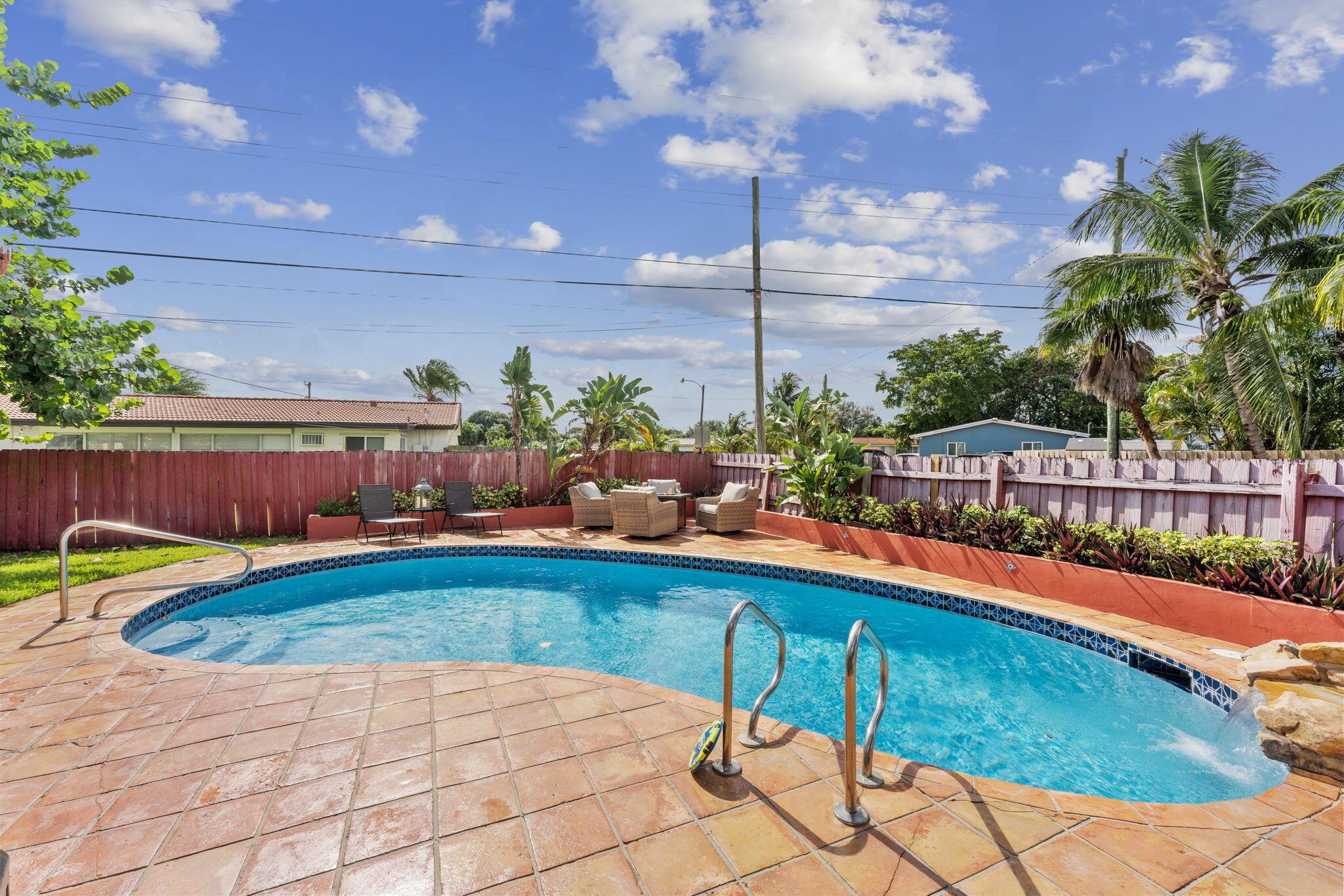 3470 SW 15th Court