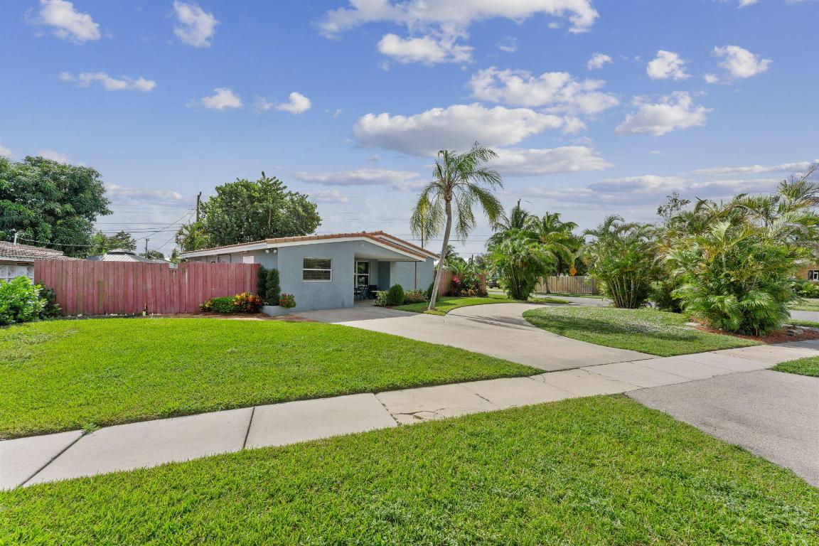 3470 SW 15th Court