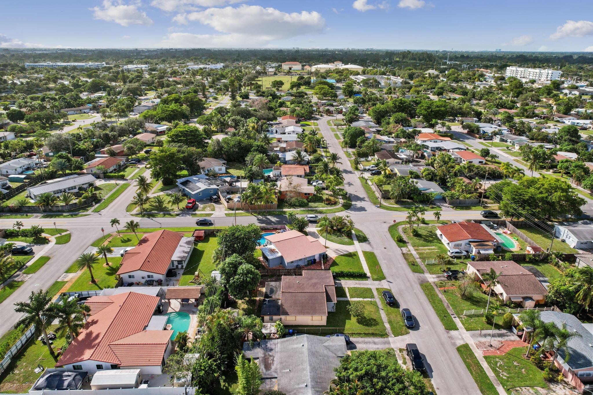 3470 SW 15th Court