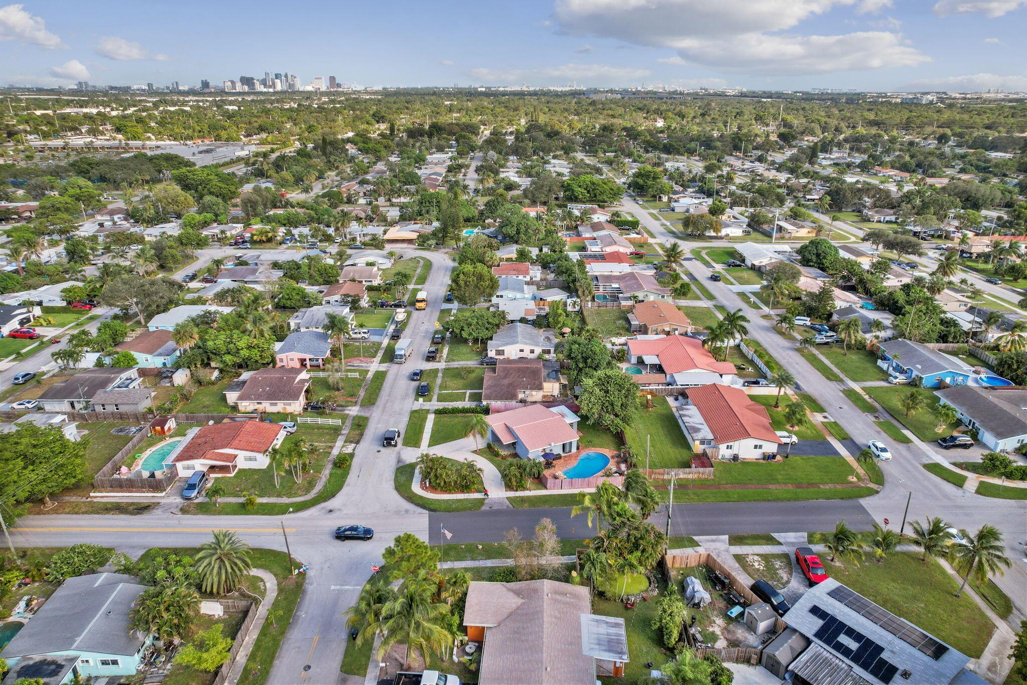 3470 SW 15th Court