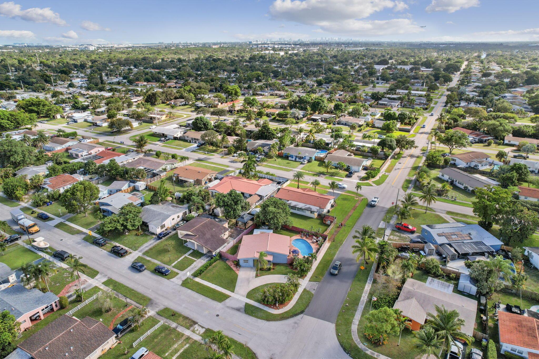 3470 SW 15th Court
