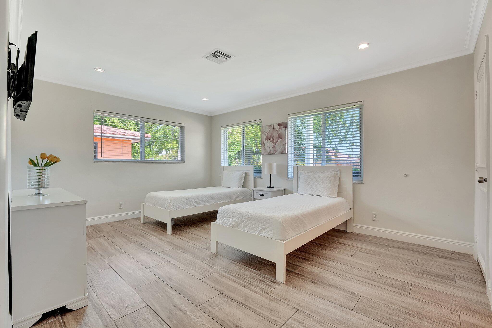 1101 SE 10th Street