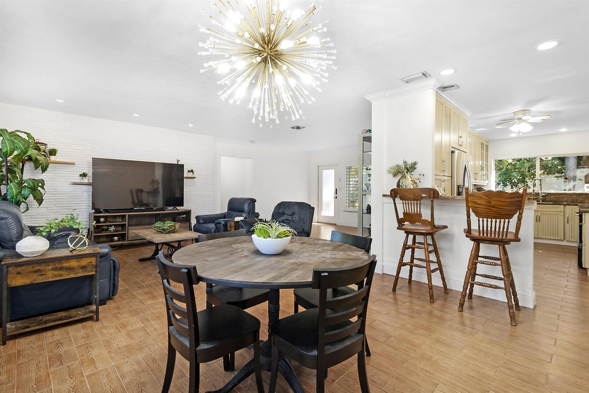 1501 NE 17th Street