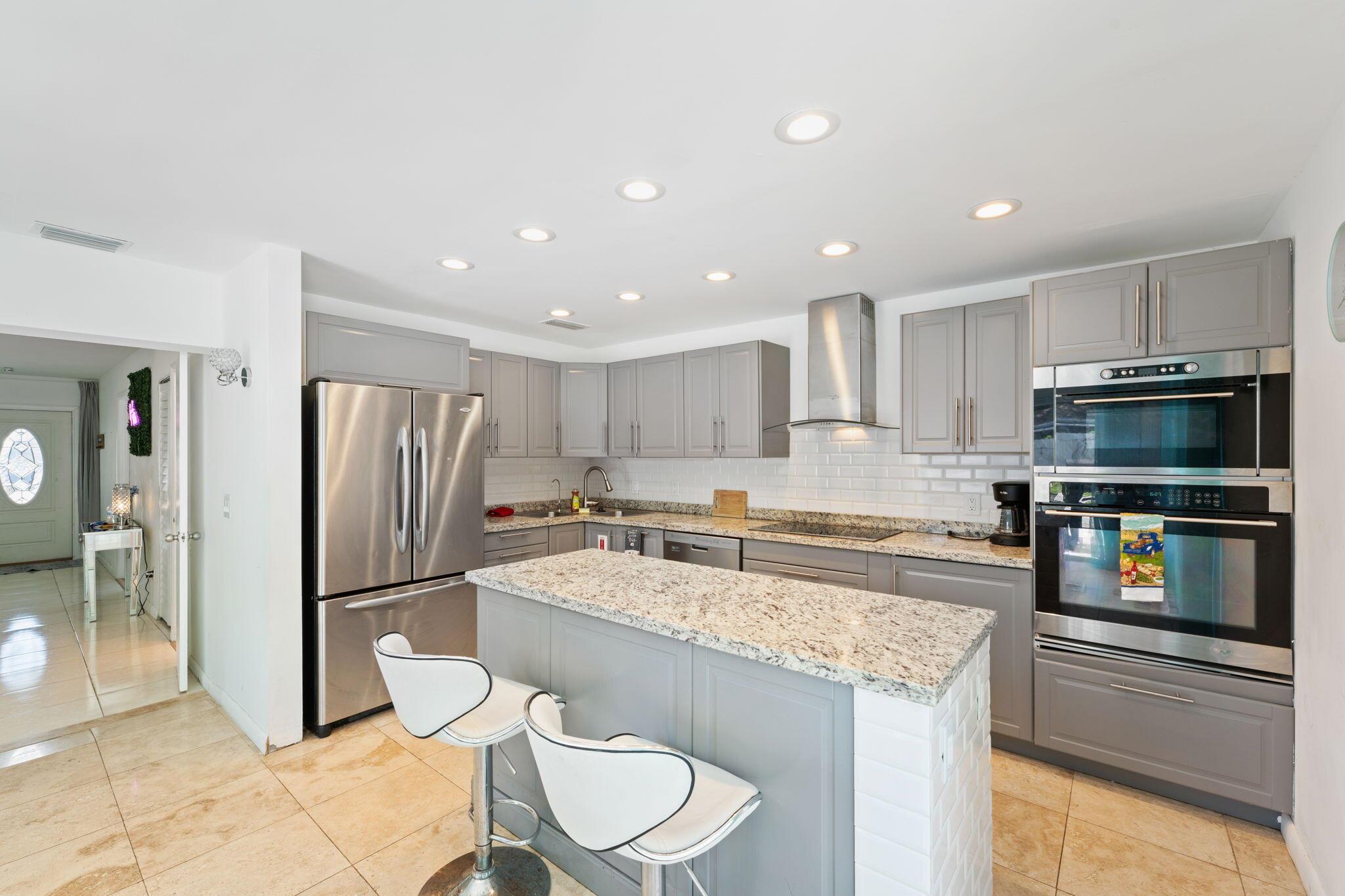 254 SW 8th Street