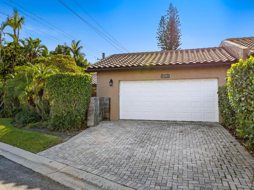 732 Camino Gardens Lane