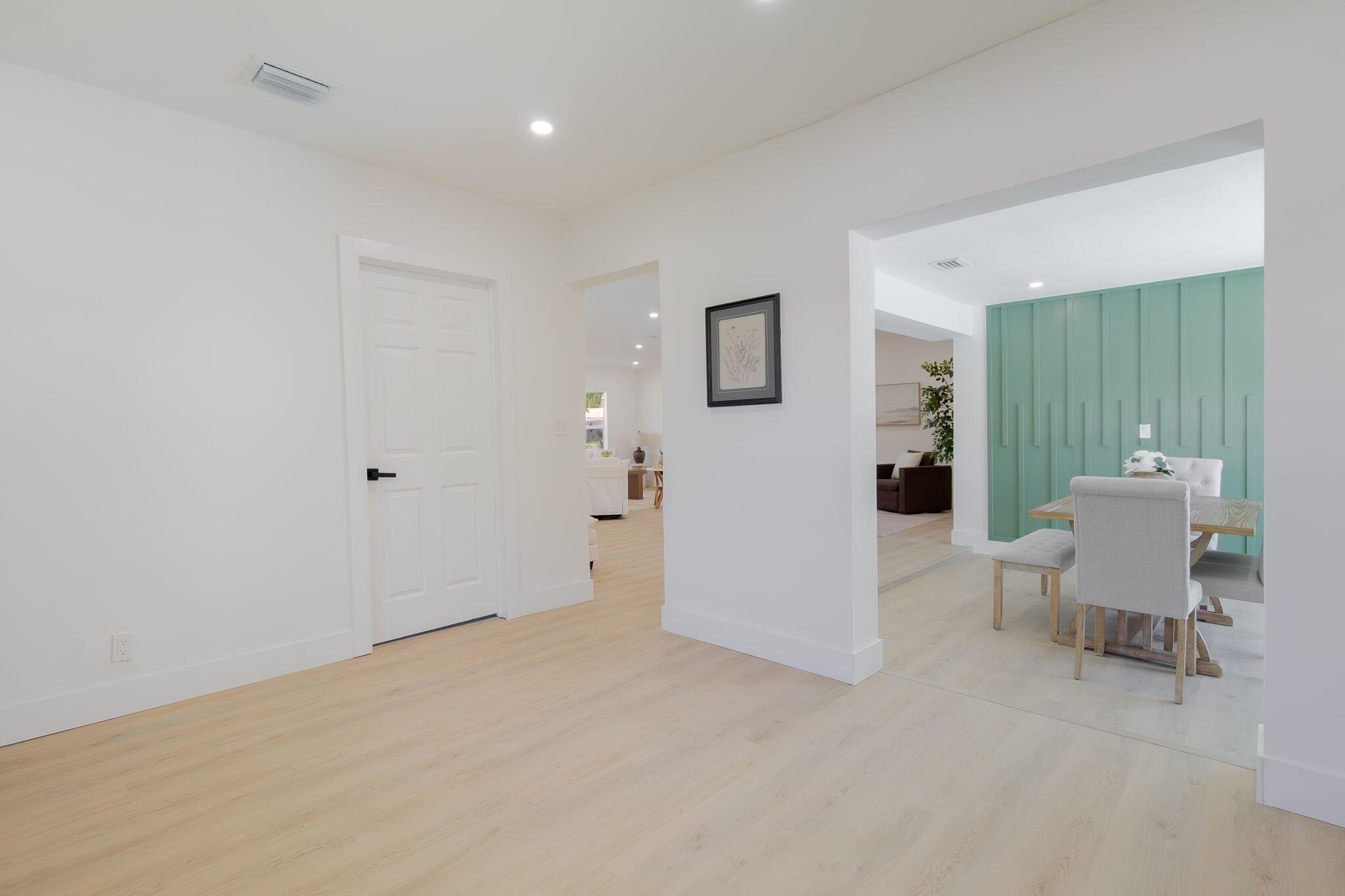 739 SE 11th Avenue