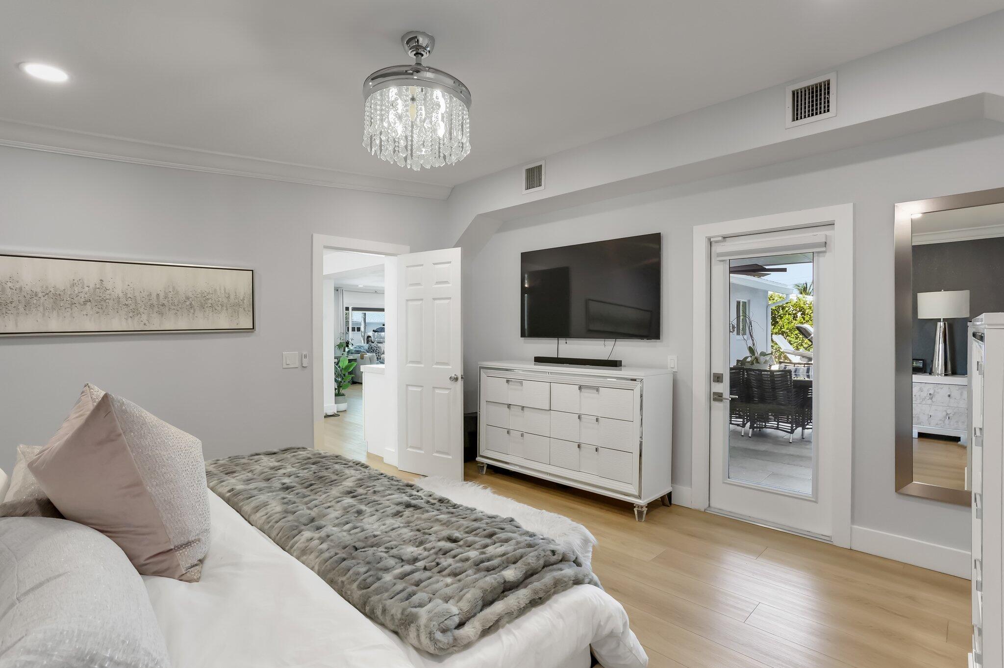 520 SE 3rd Court