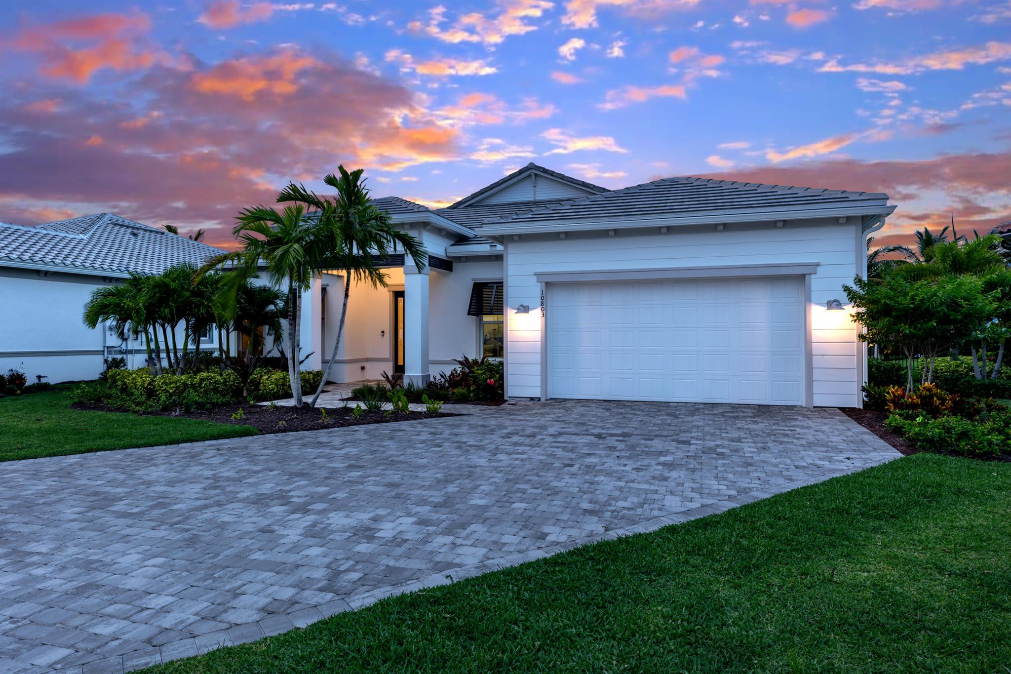 10803 Stellar Circle