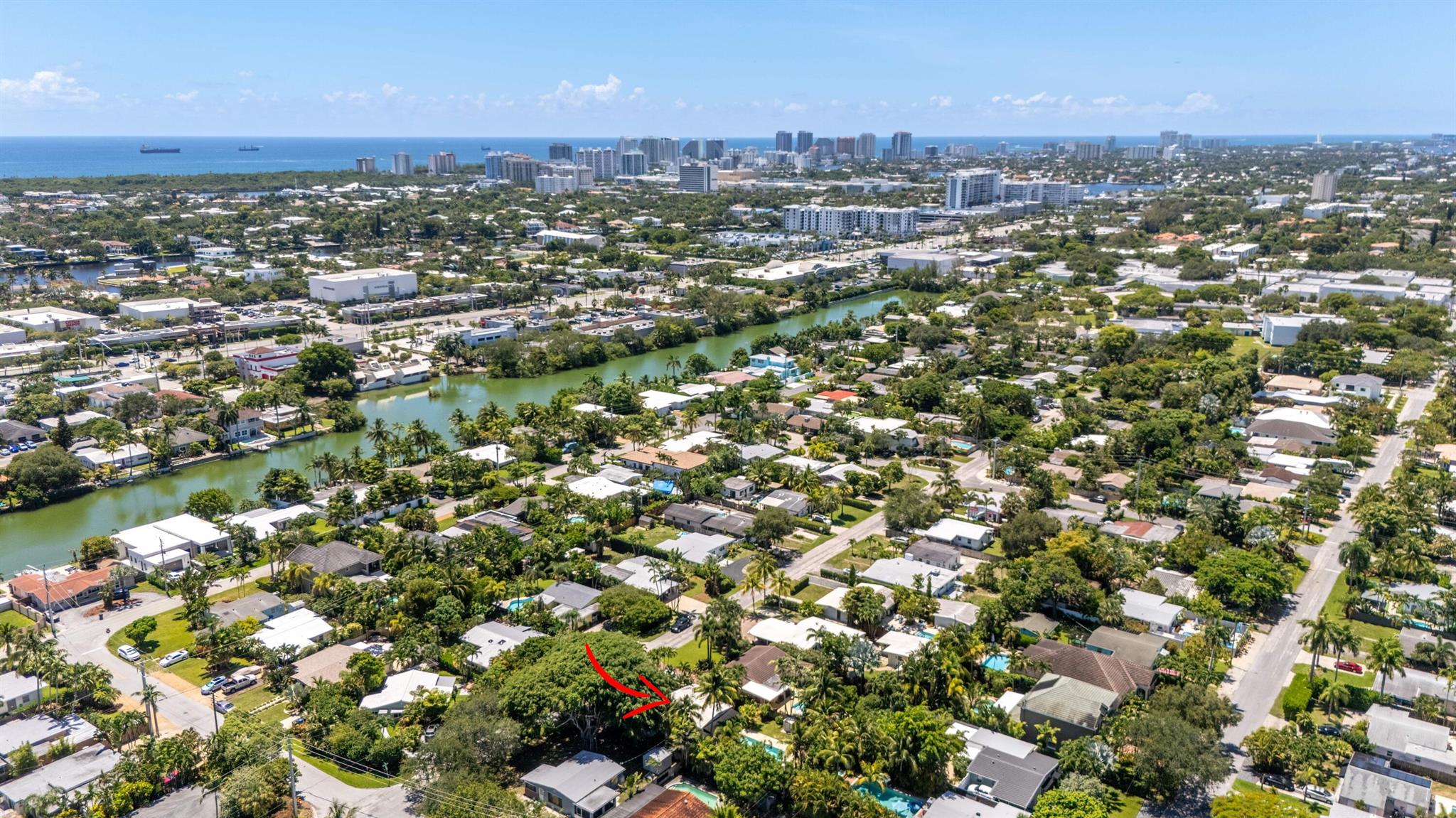 1637 N Victoria Park Road