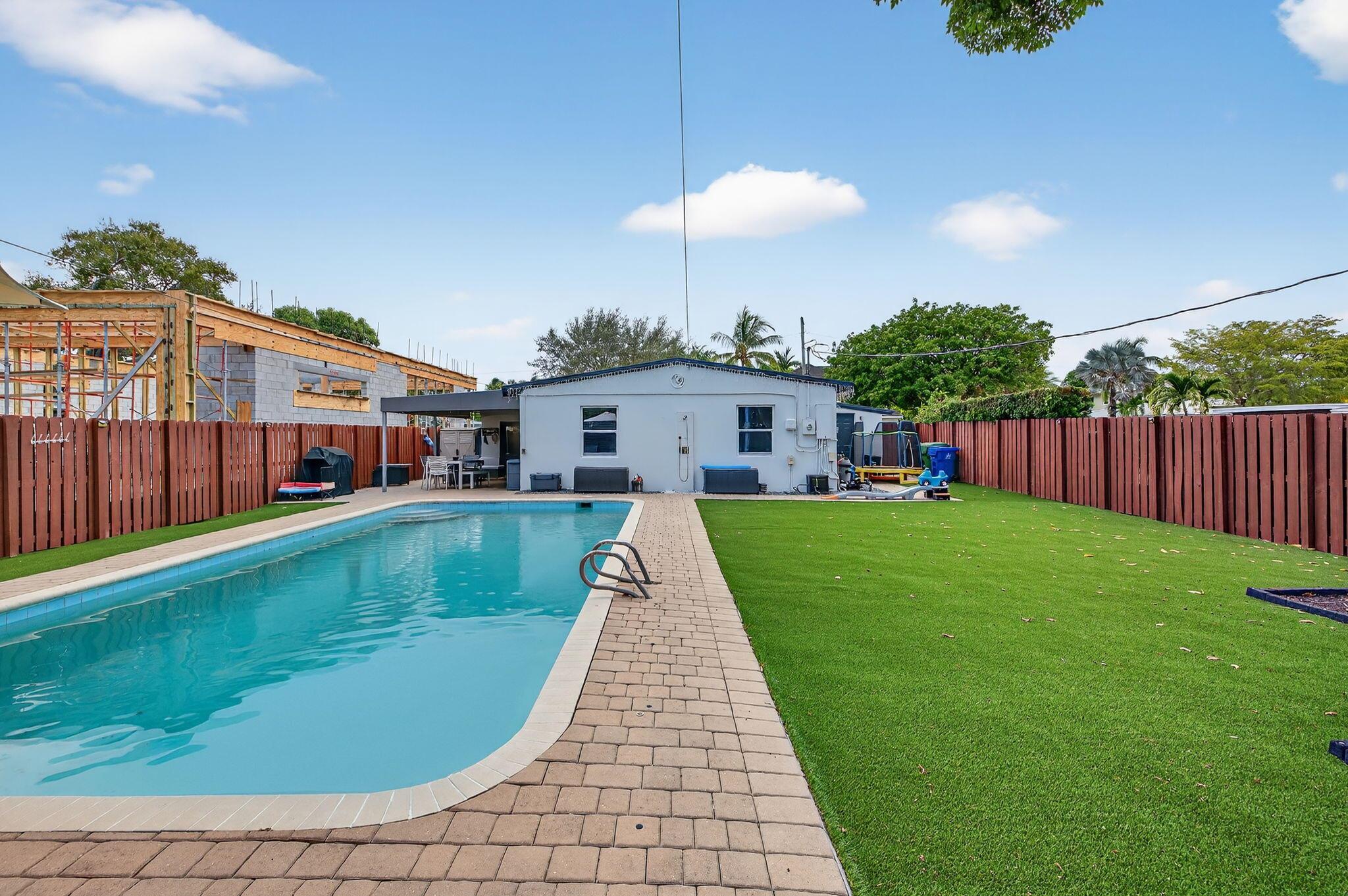 1708 NE 16th Terrace