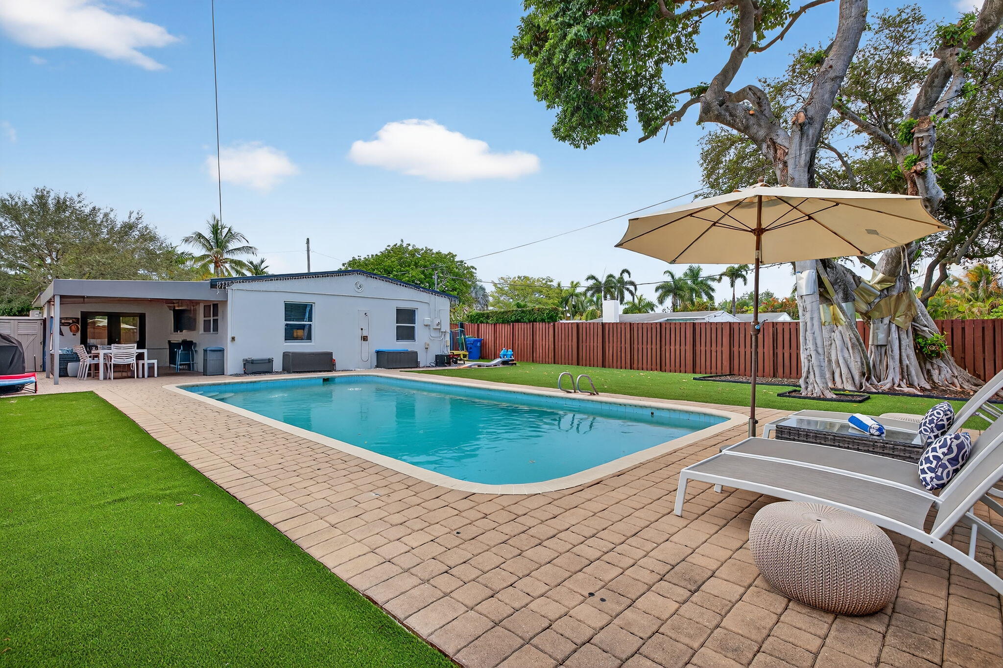 1708 NE 16th Terrace