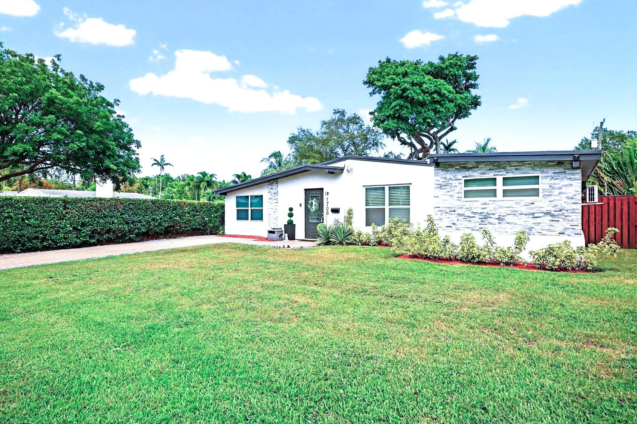 1708 NE 16th Terrace