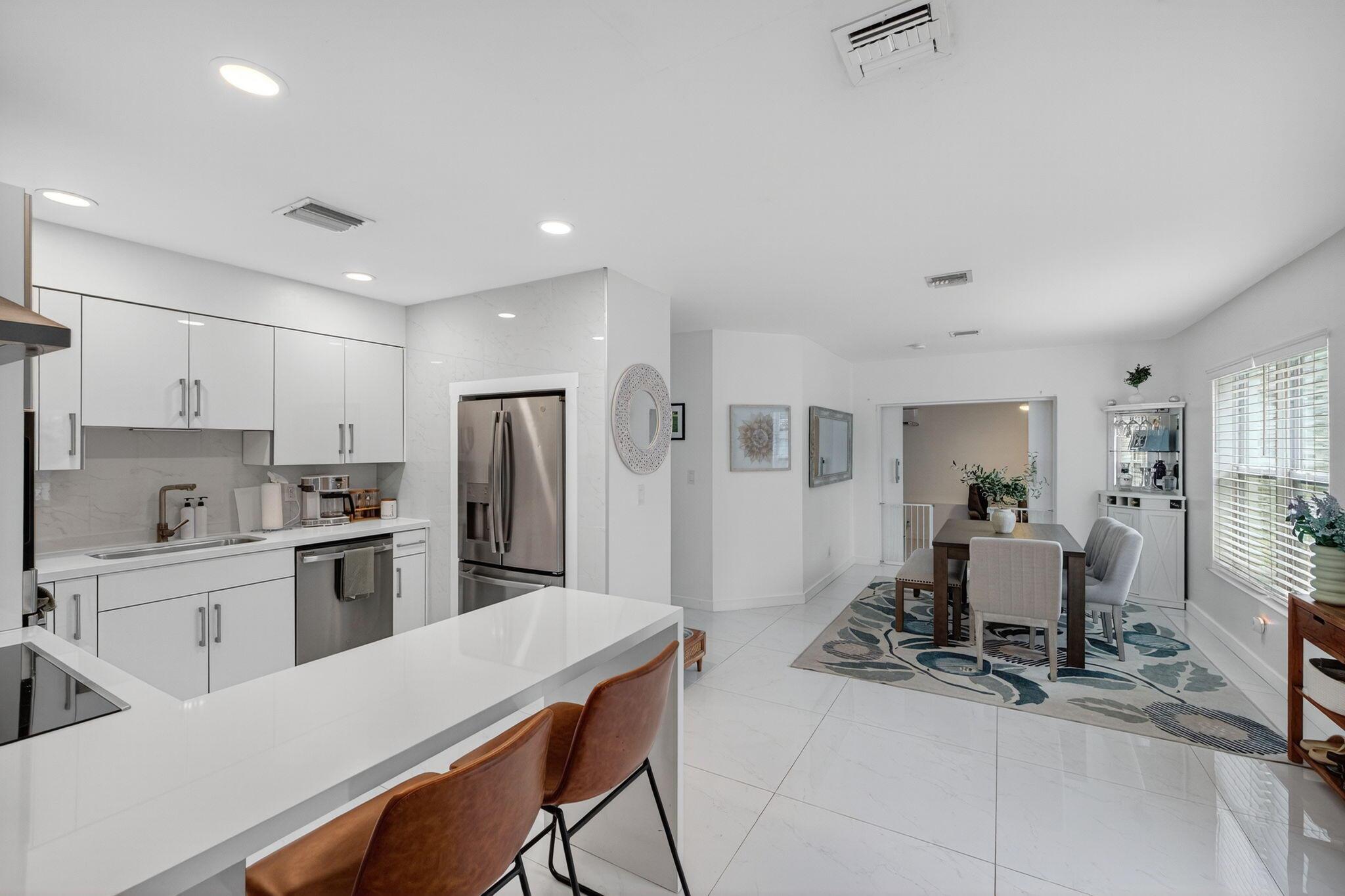 1708 NE 16th Terrace