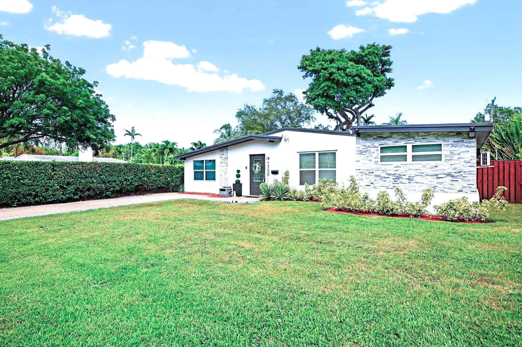 1708 NE 16th Terrace