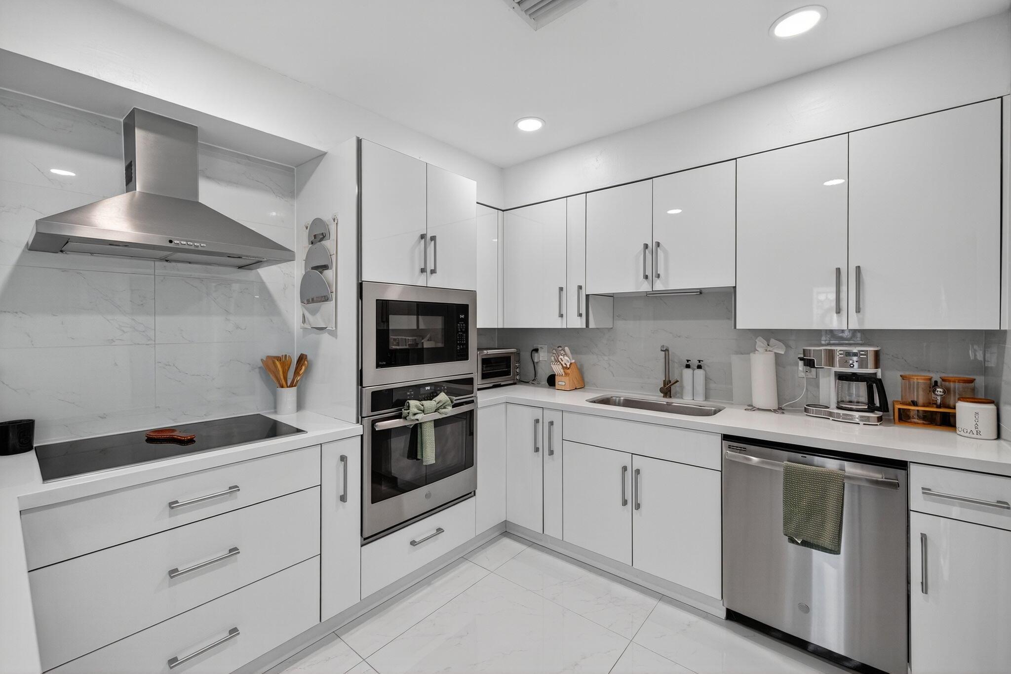 1708 NE 16th Terrace