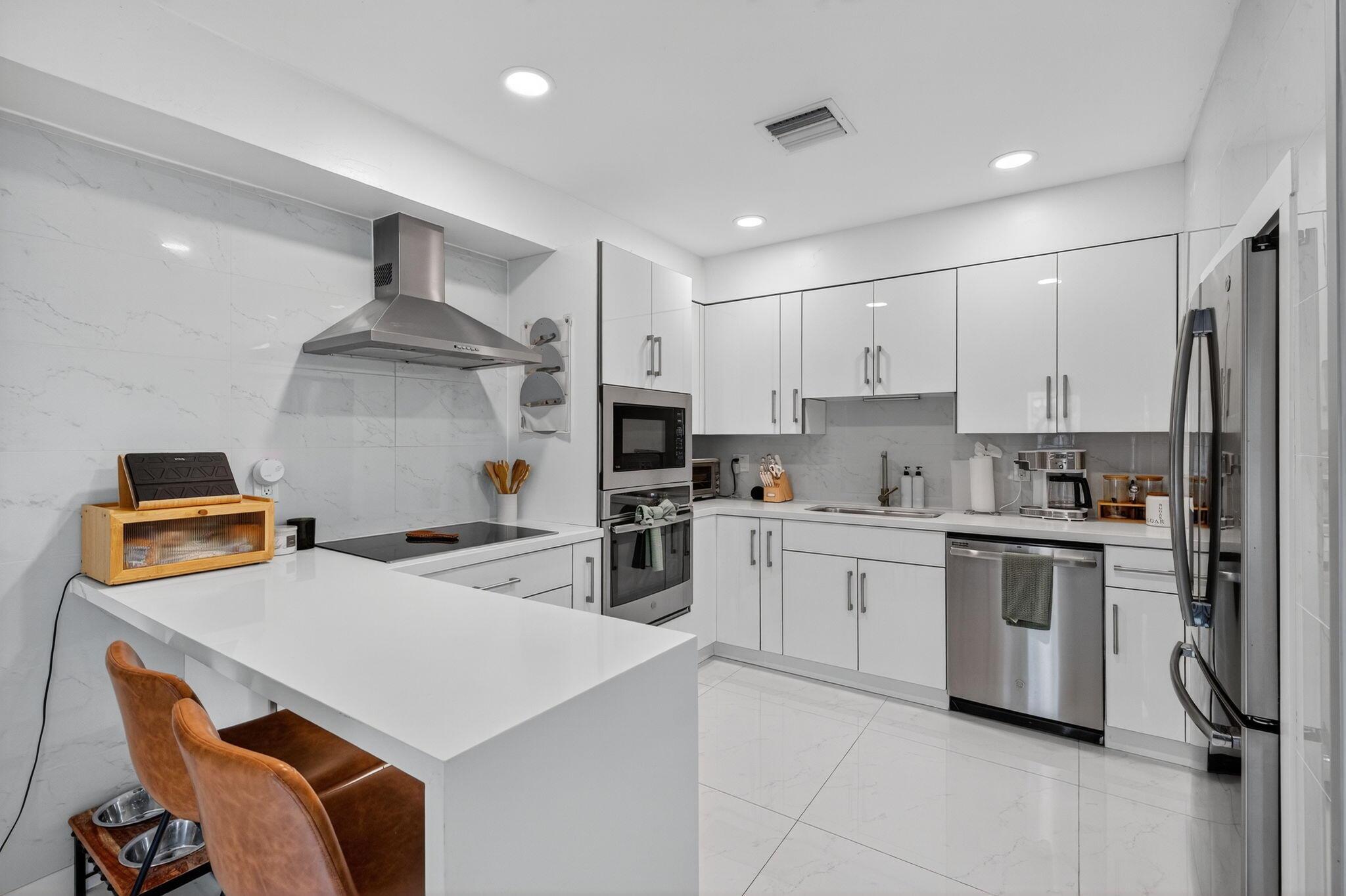 1708 NE 16th Terrace