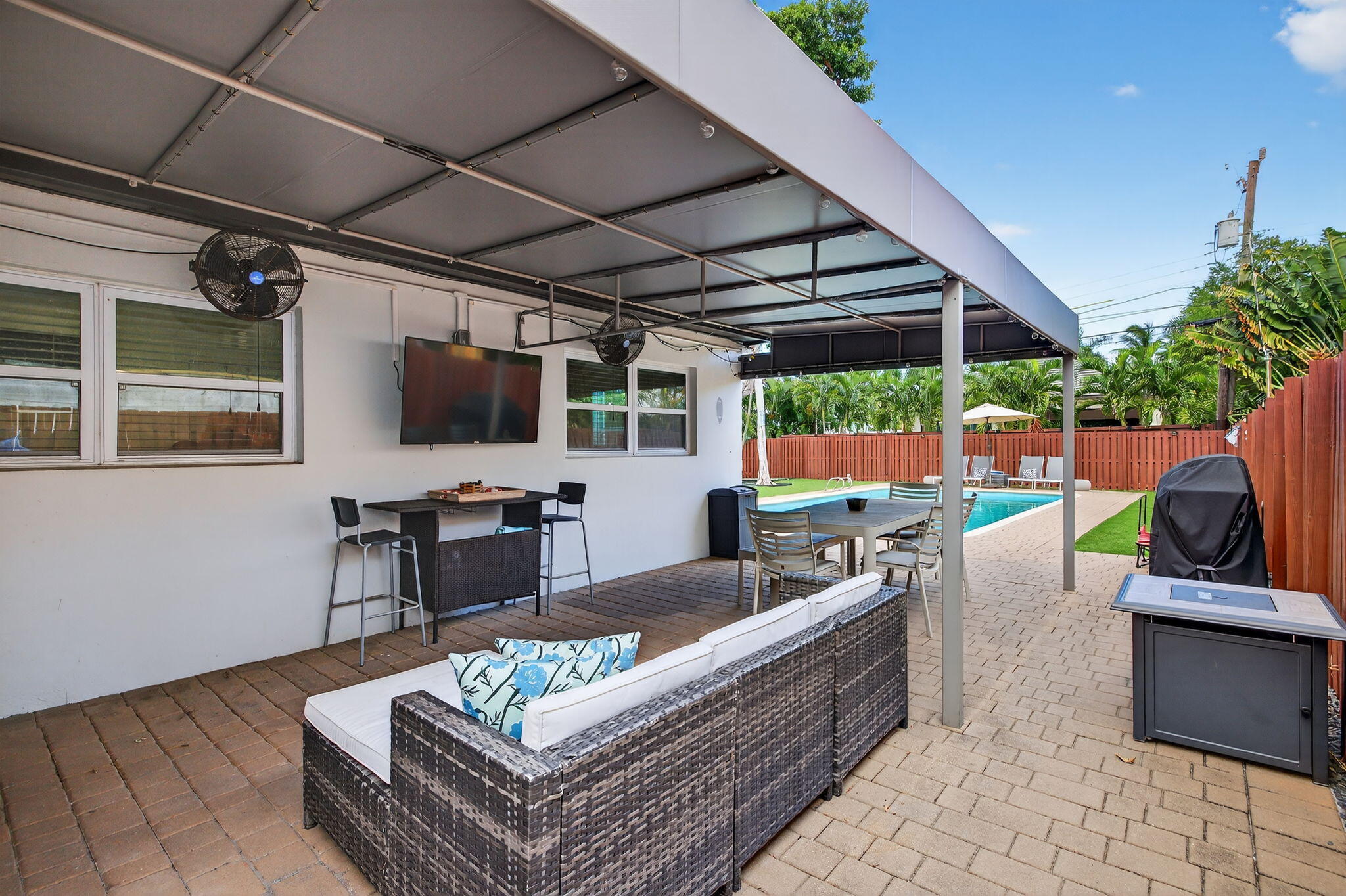 1708 NE 16th Terrace