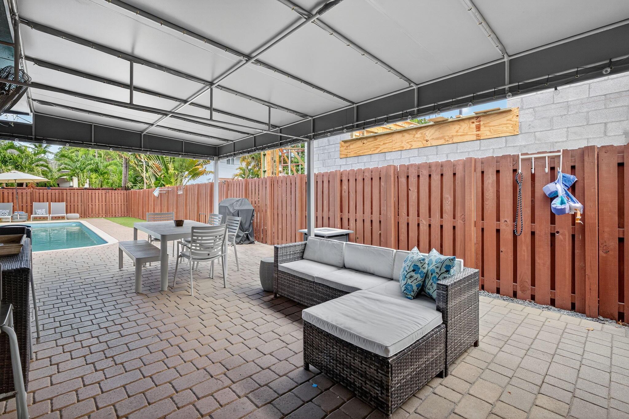 1708 NE 16th Terrace