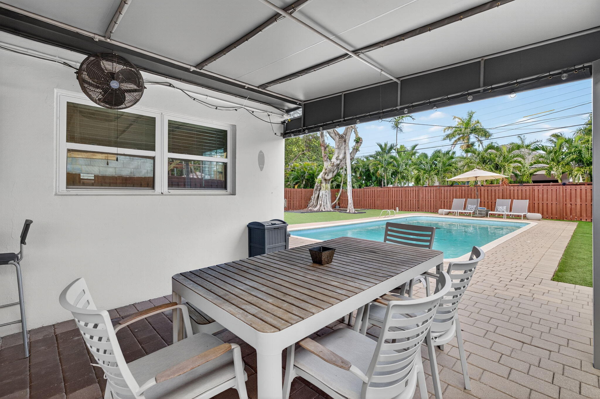 1708 NE 16th Terrace