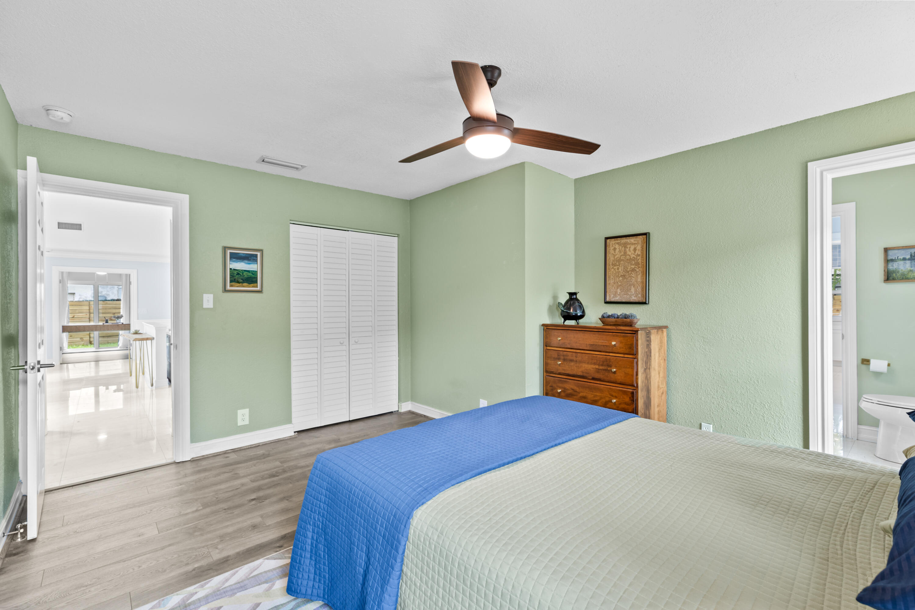 3307 NW 28th Terrace