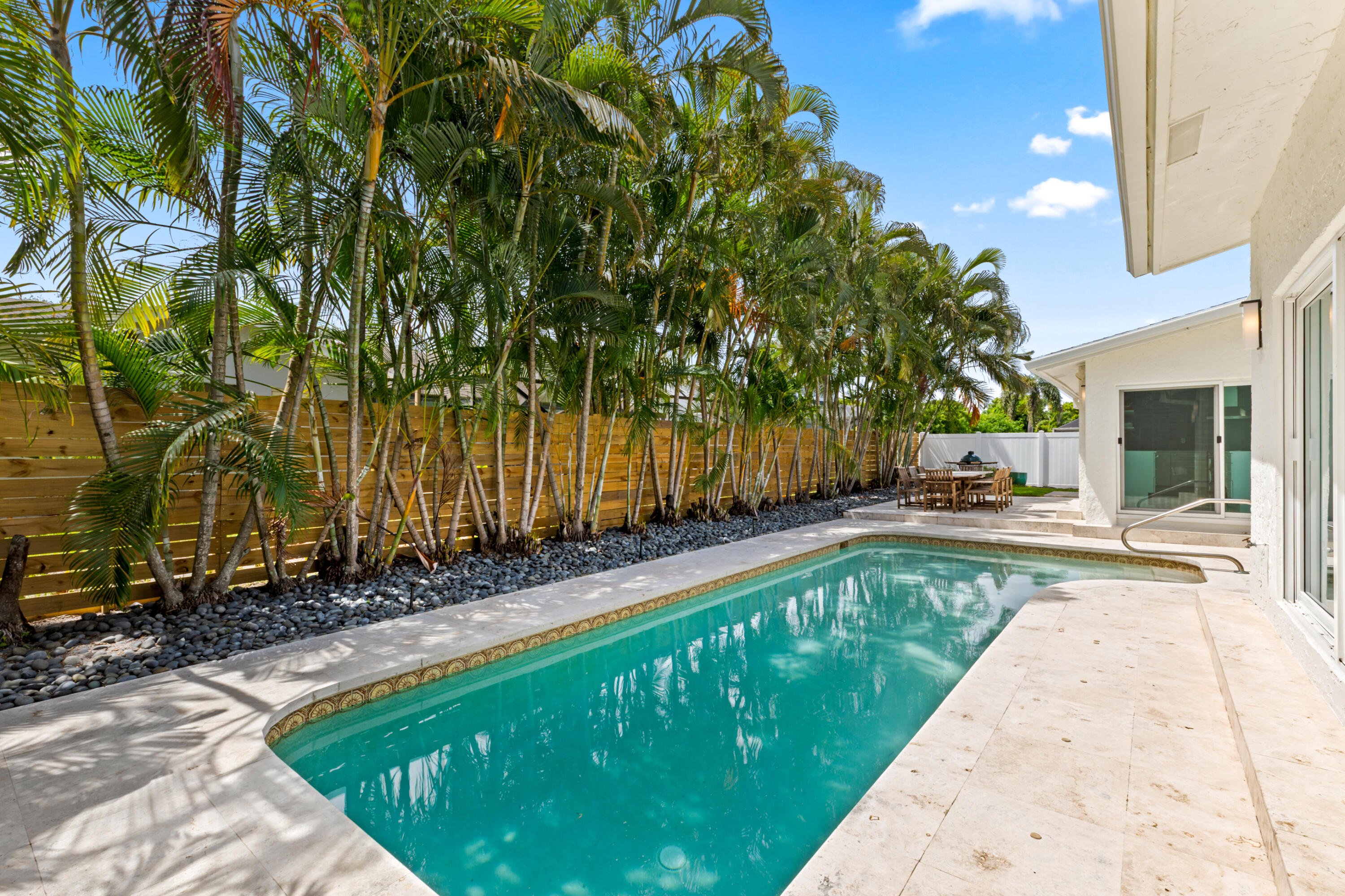 3307 NW 28th Terrace