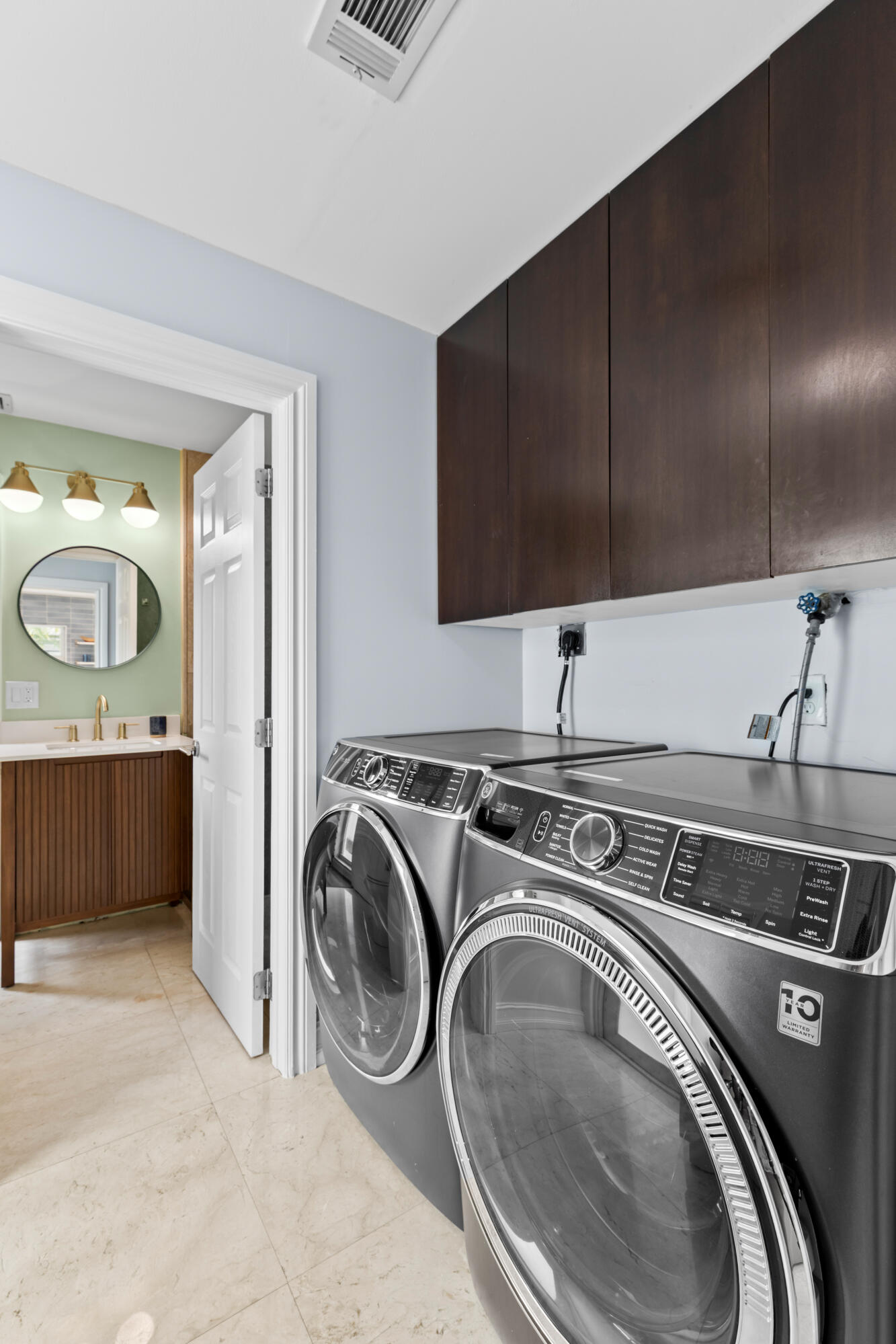 3307 NW 28th Terrace