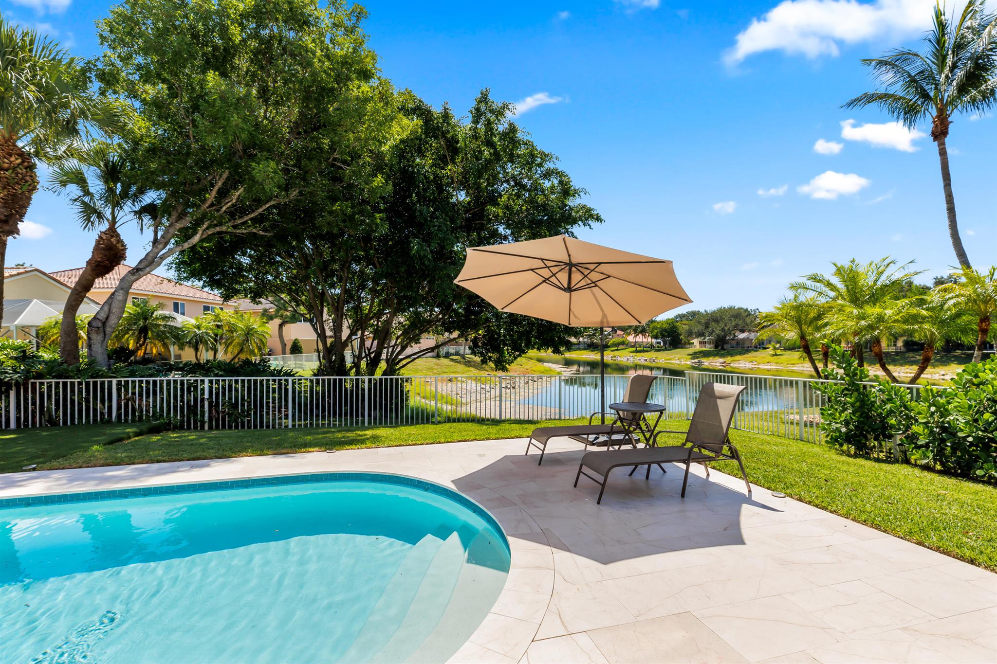 6805 NW 75th Court
