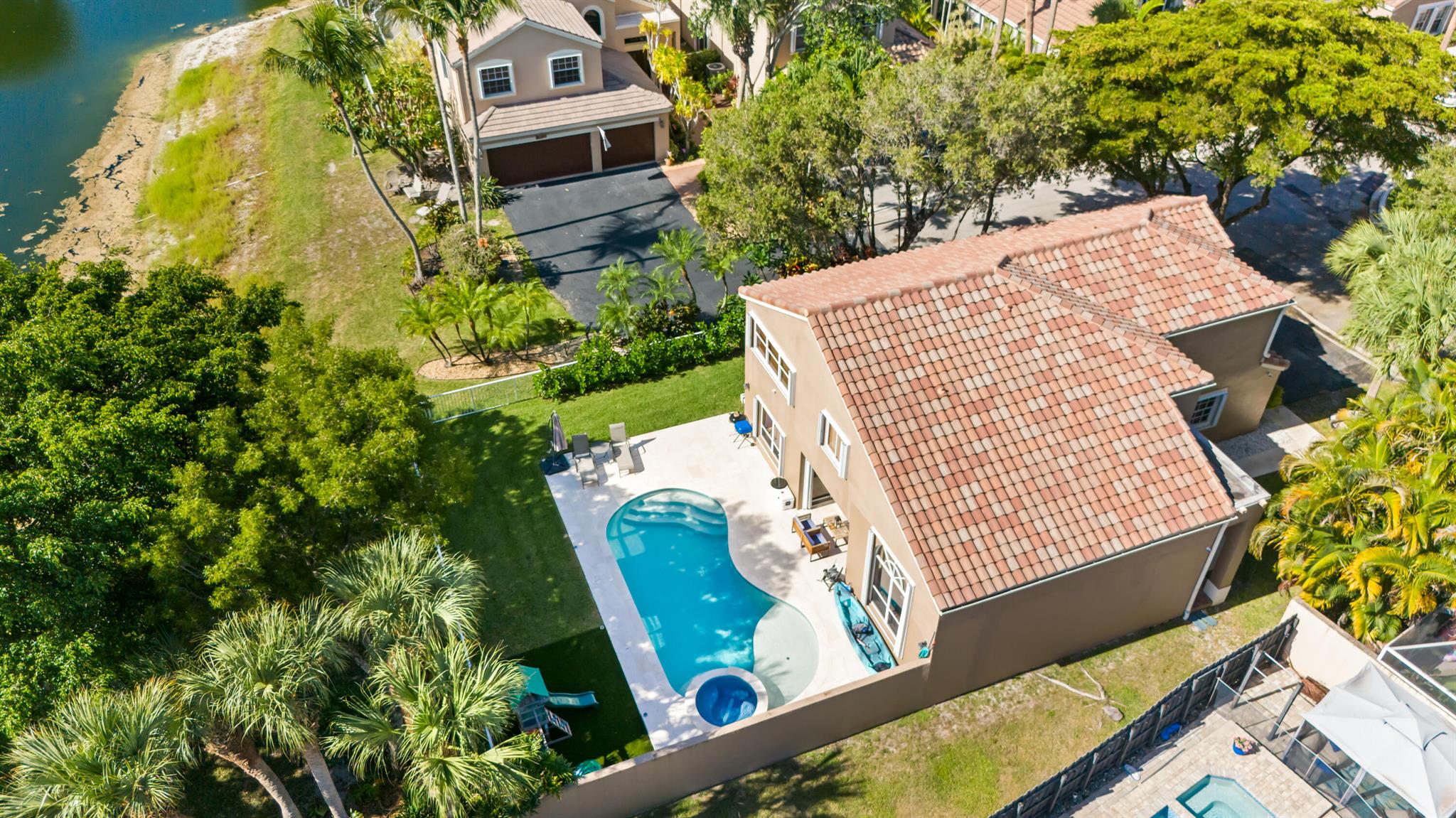 6805 NW 75th Court