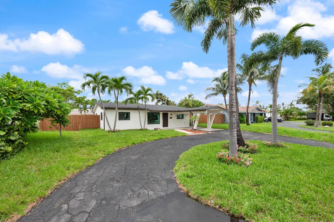 5341 NE 17th Terrace