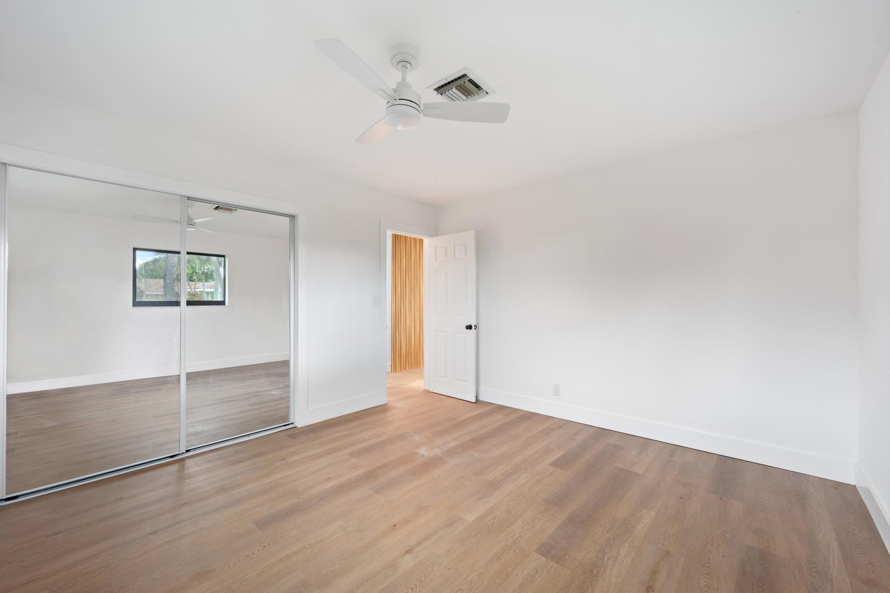 5341 NE 17th Terrace