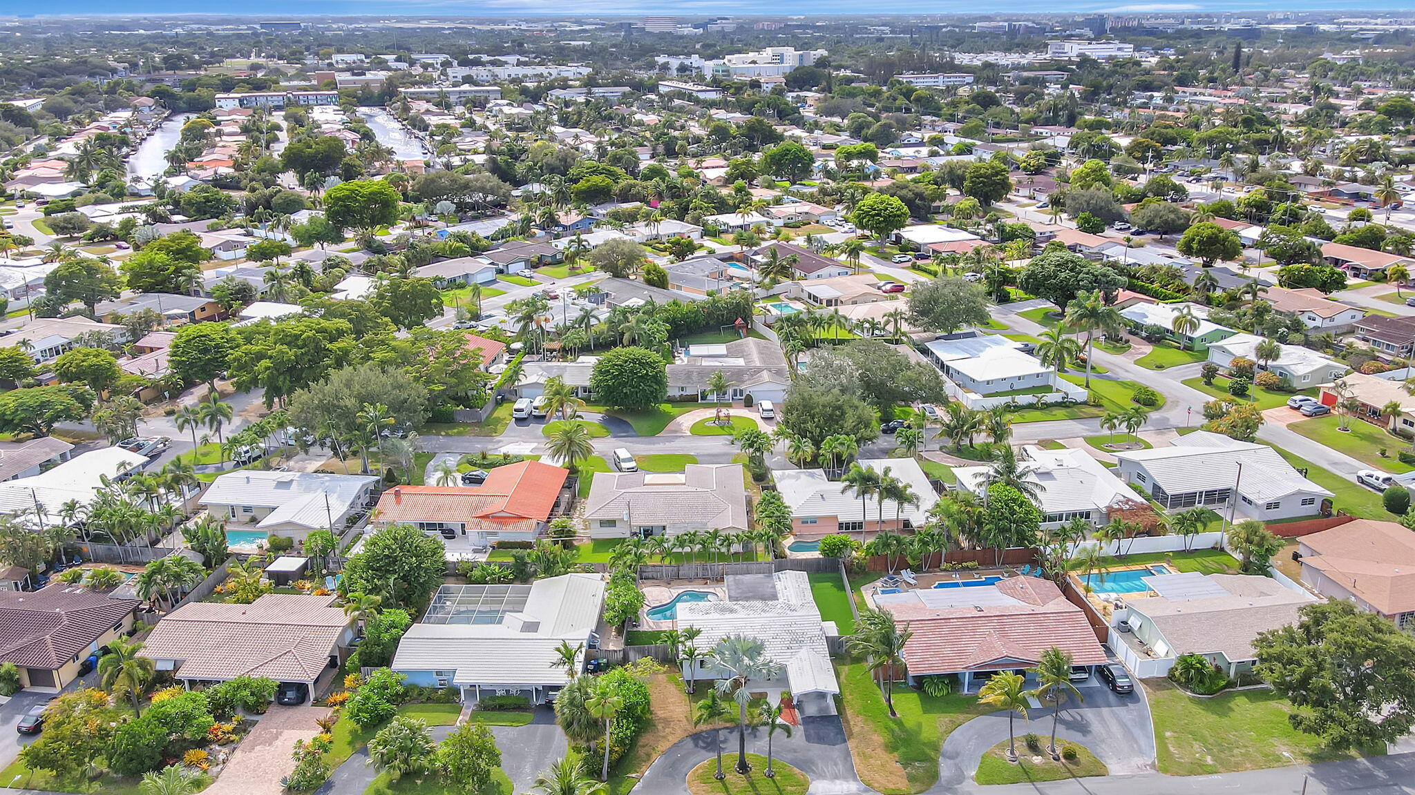 5341 NE 17th Terrace