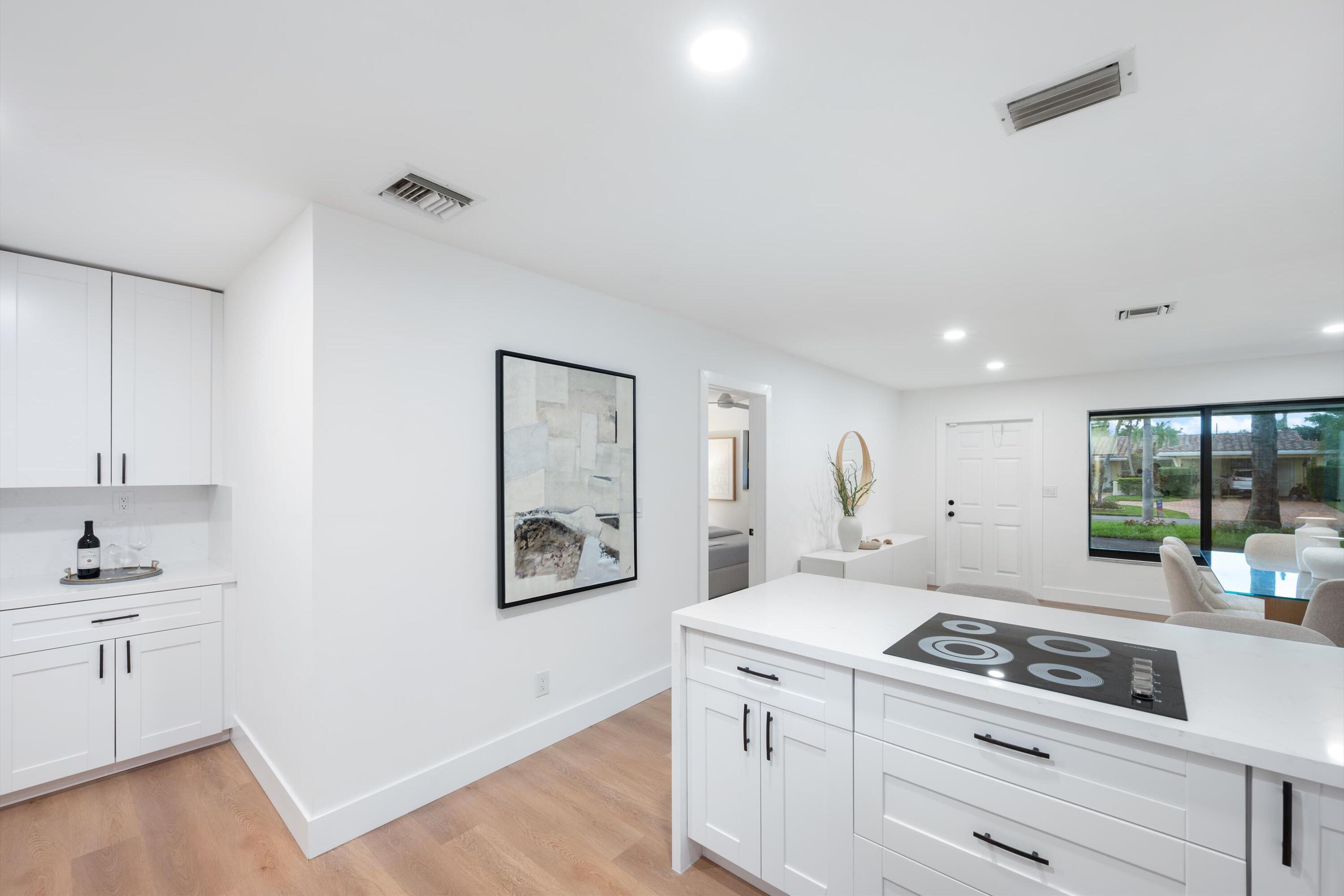 5341 NE 17th Terrace