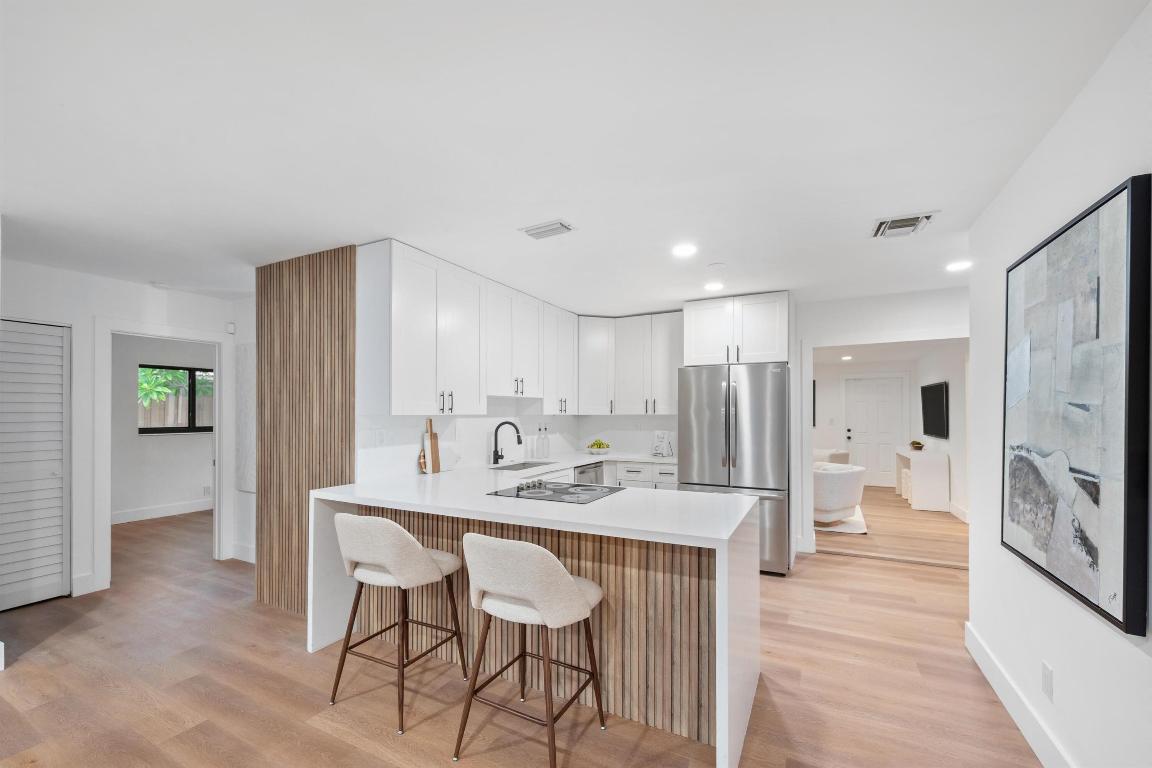 5341 NE 17th Terrace