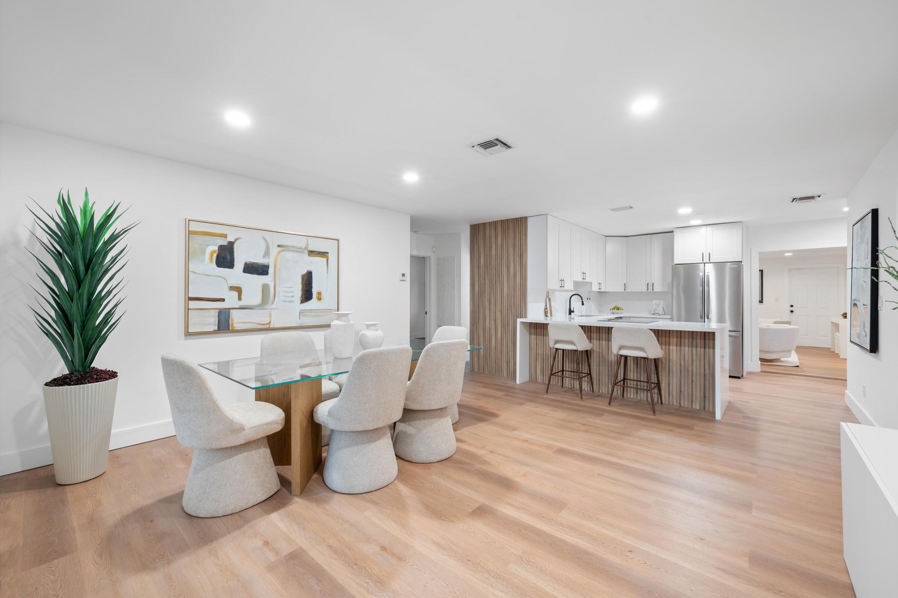 5341 NE 17th Terrace