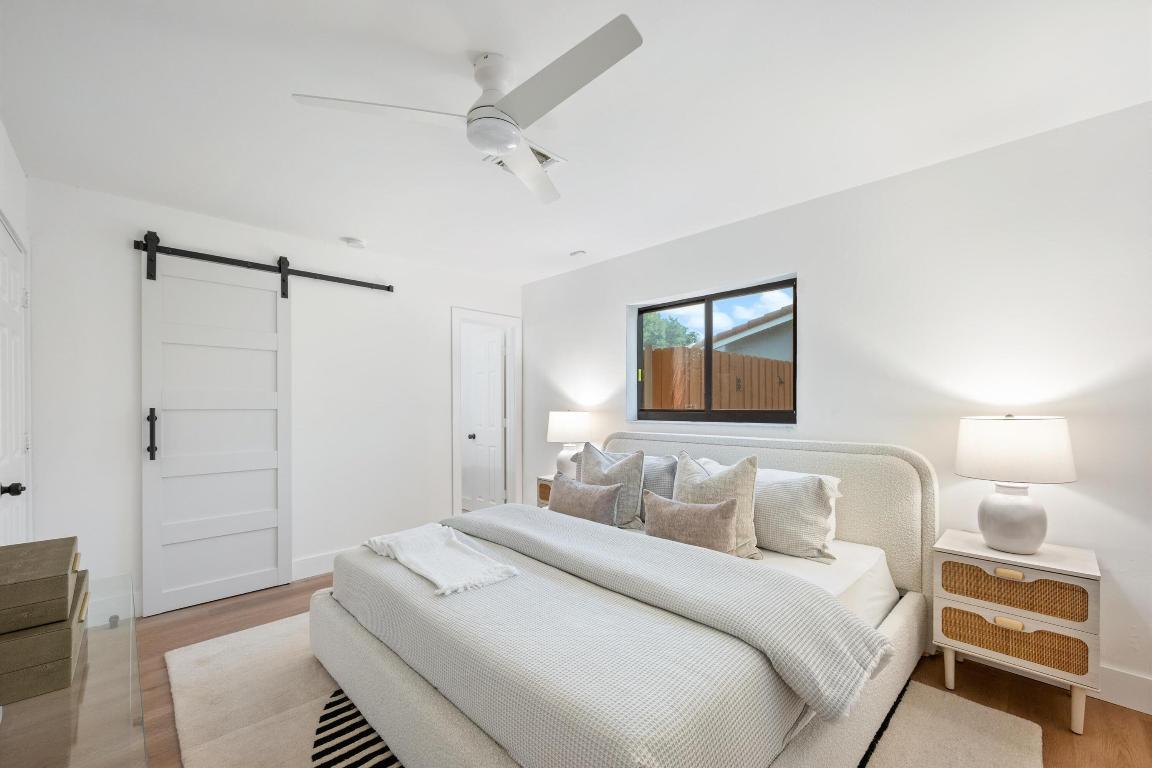 5341 NE 17th Terrace