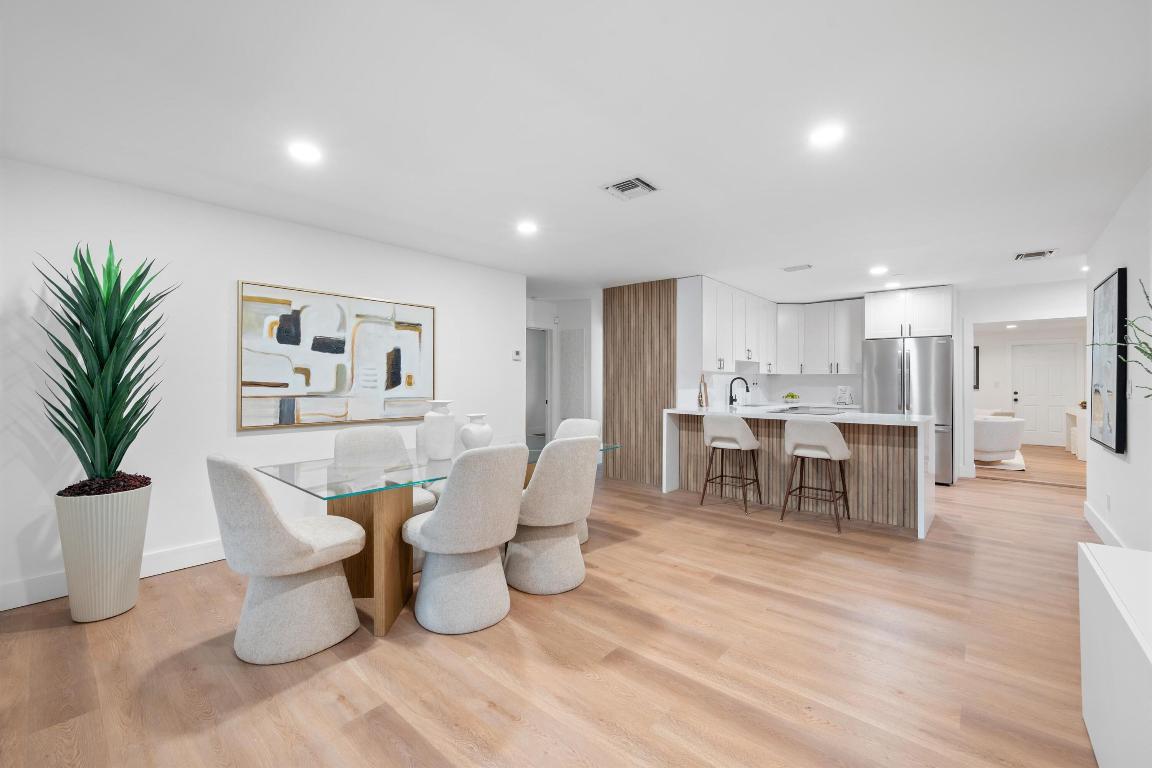 5341 NE 17th Terrace