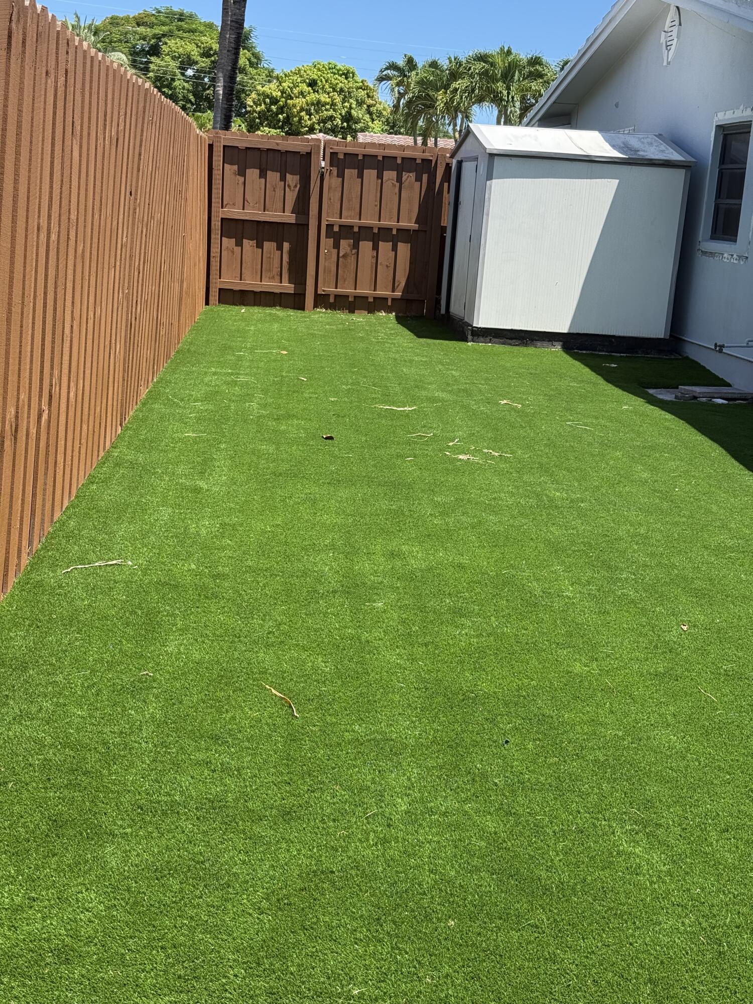 5341 NE 17th Terrace