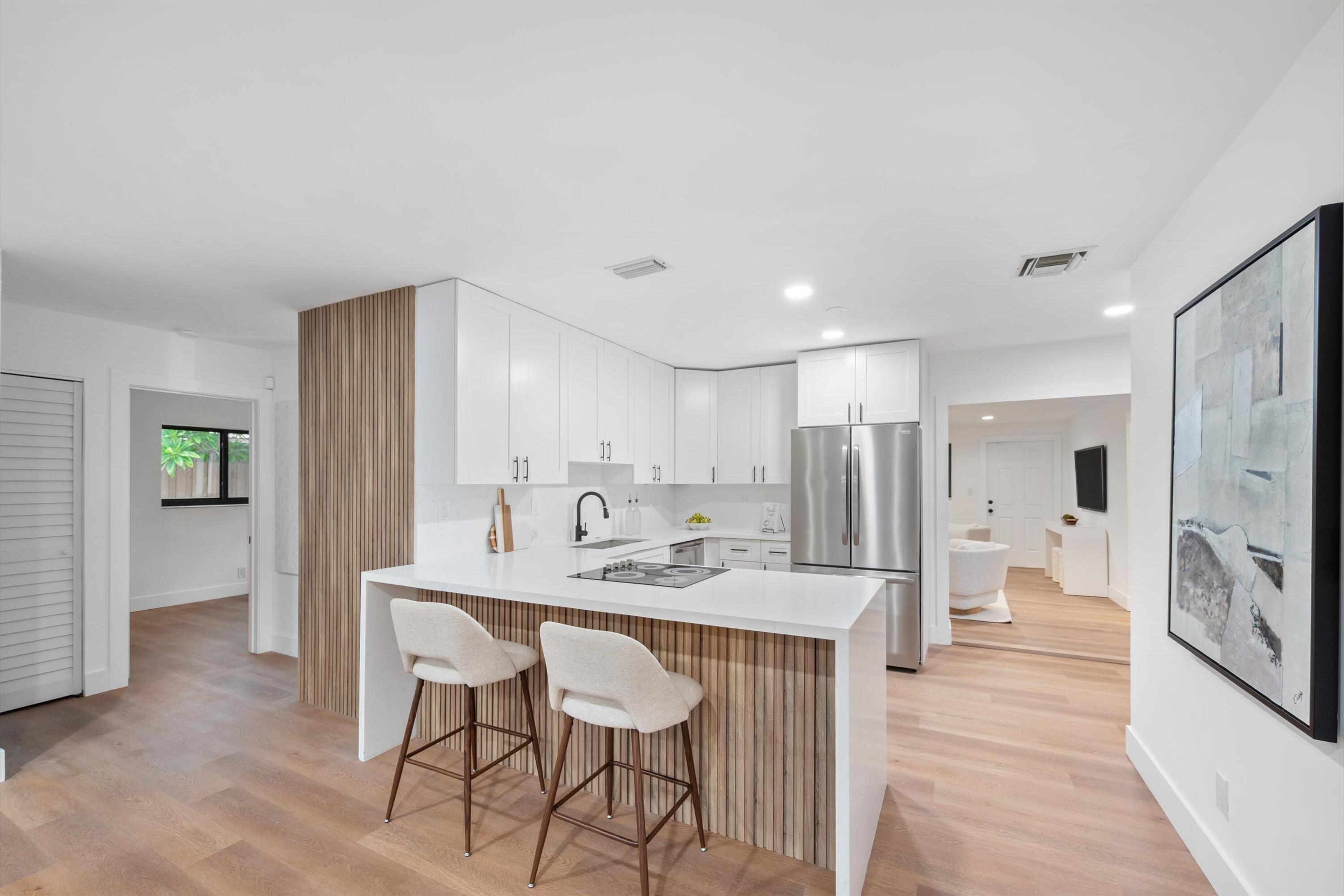 5341 NE 17th Terrace