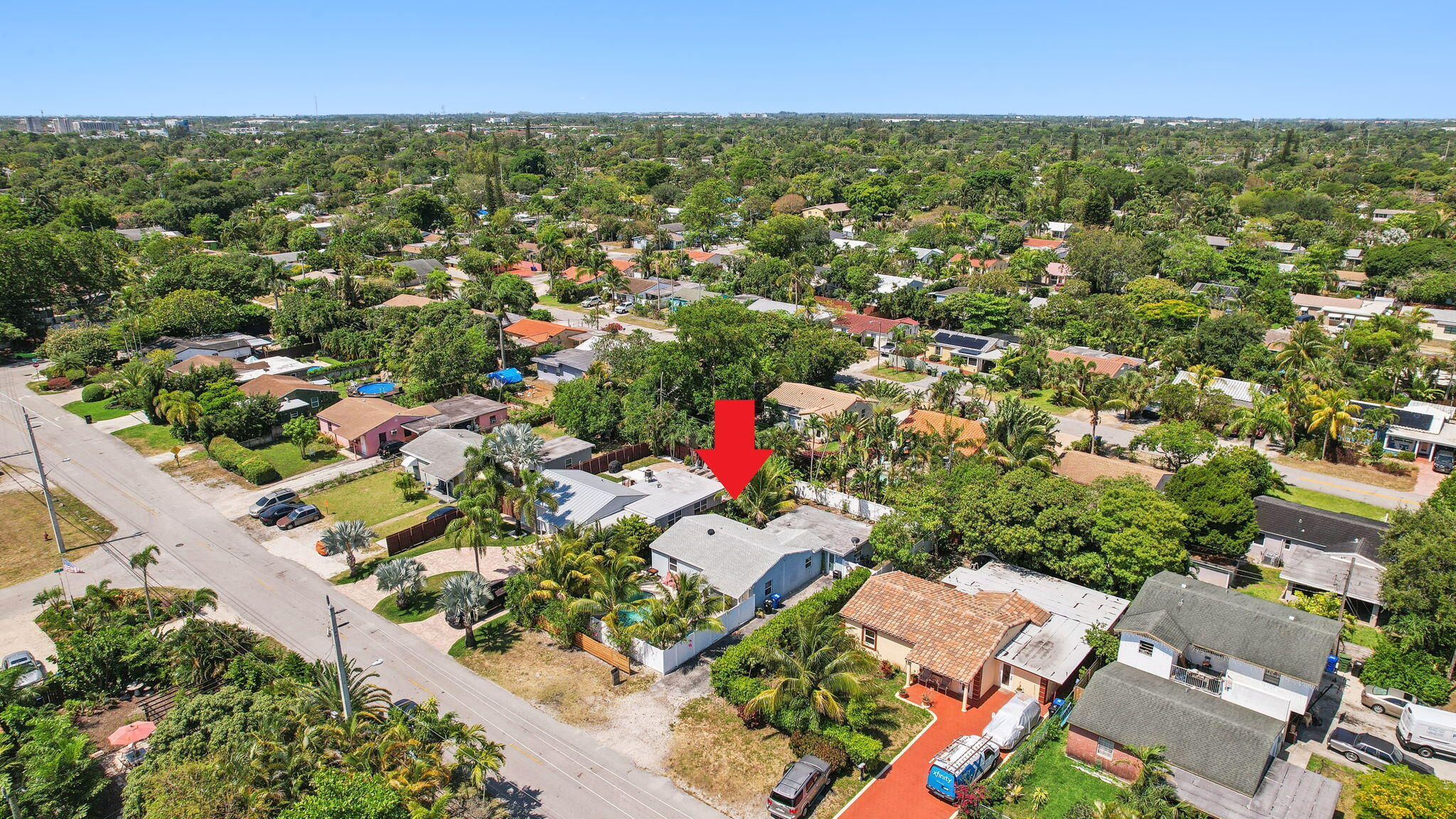 1631 N Andrews Square