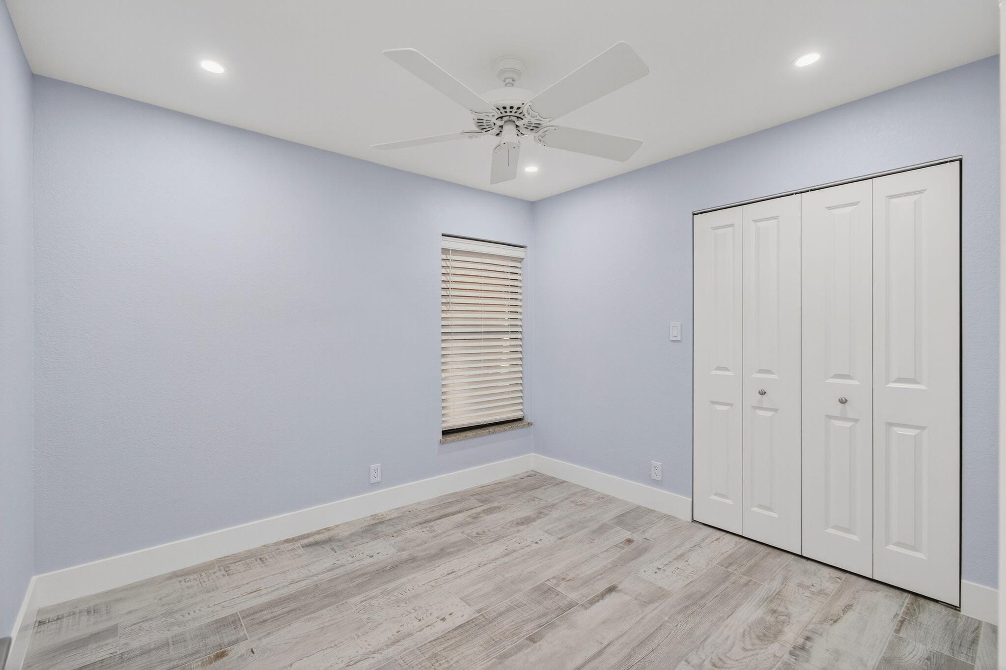 3939 NE 5th Avenue F201