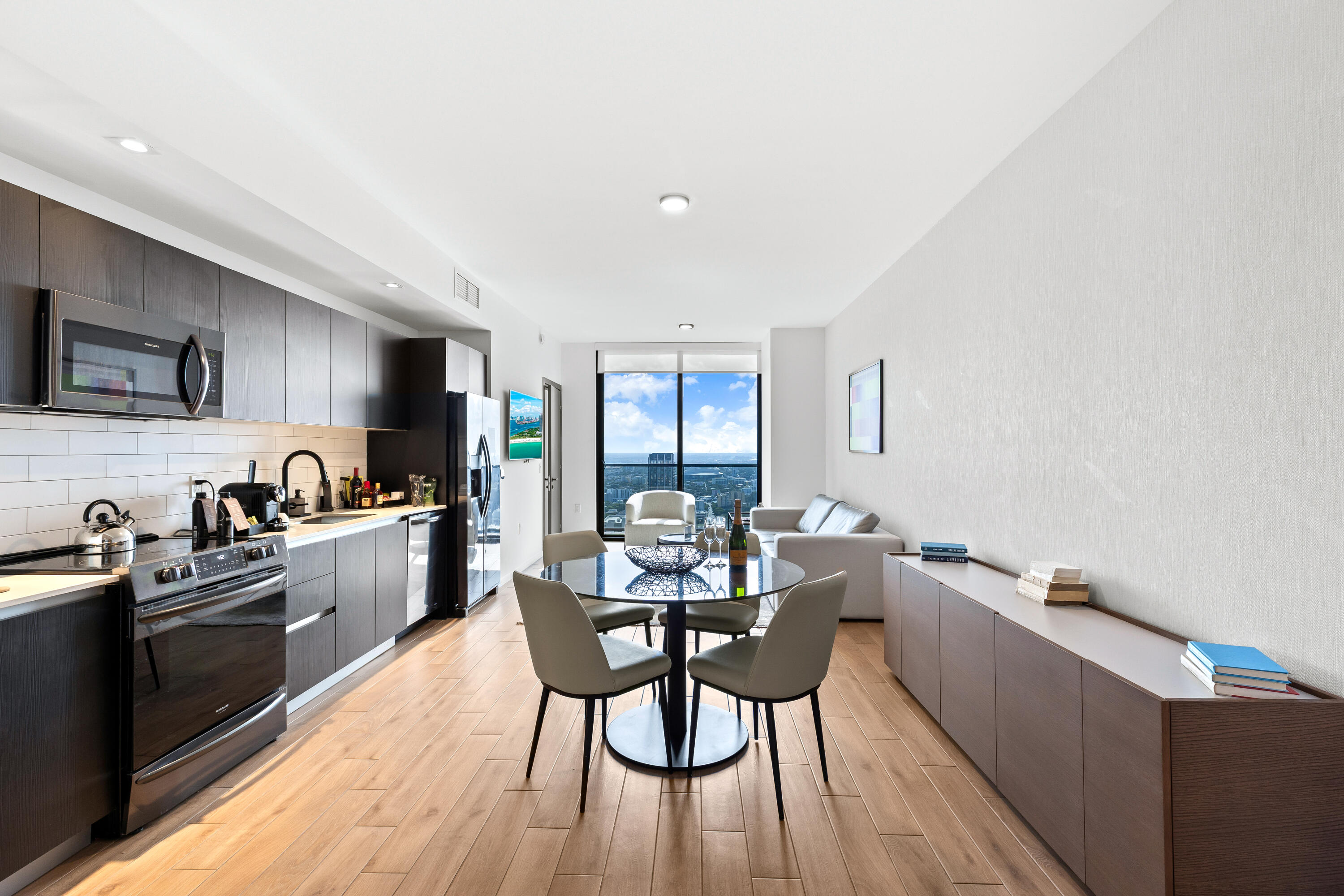 398 NE 5th Street 4618