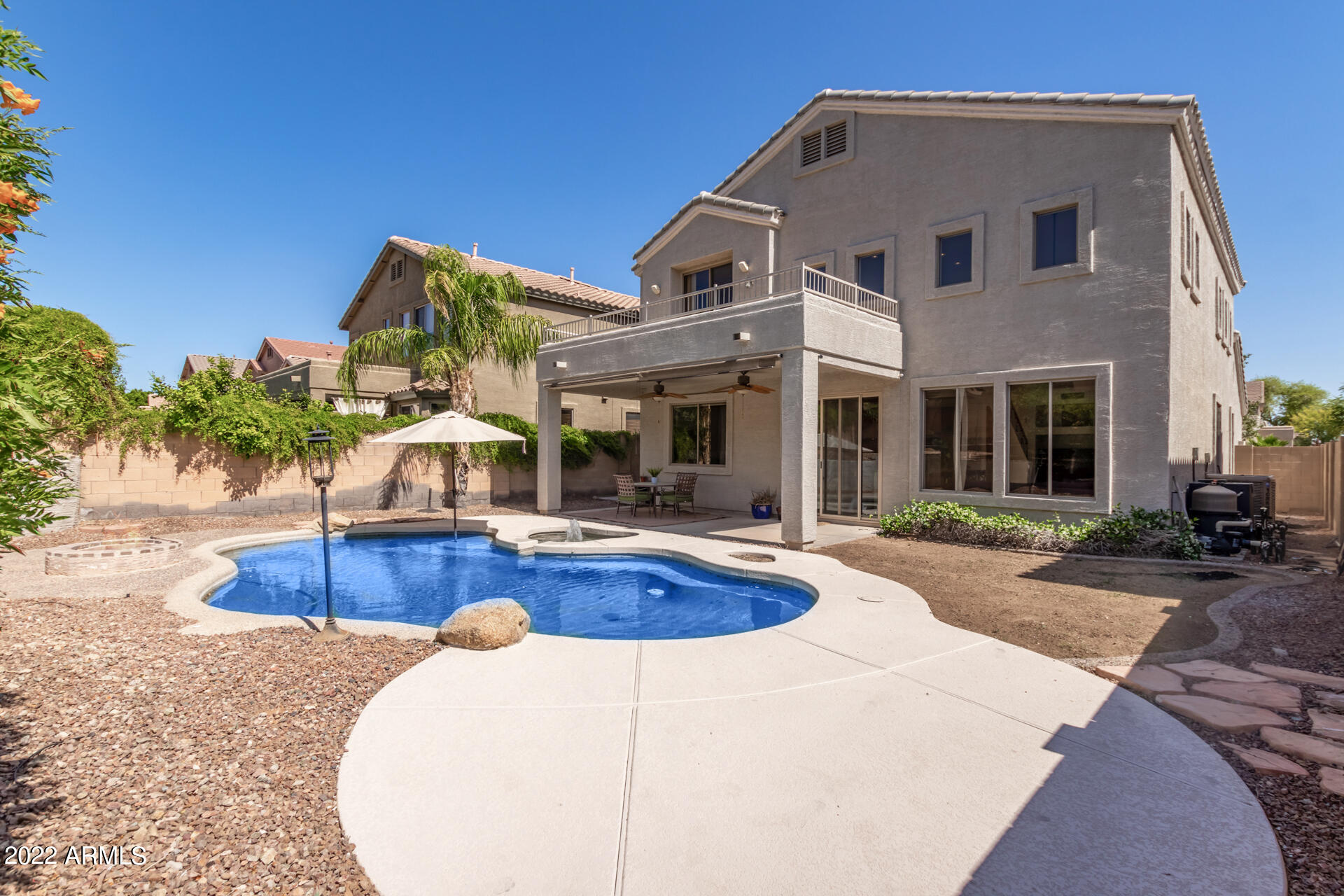 2940 W GLENHAVEN Drive