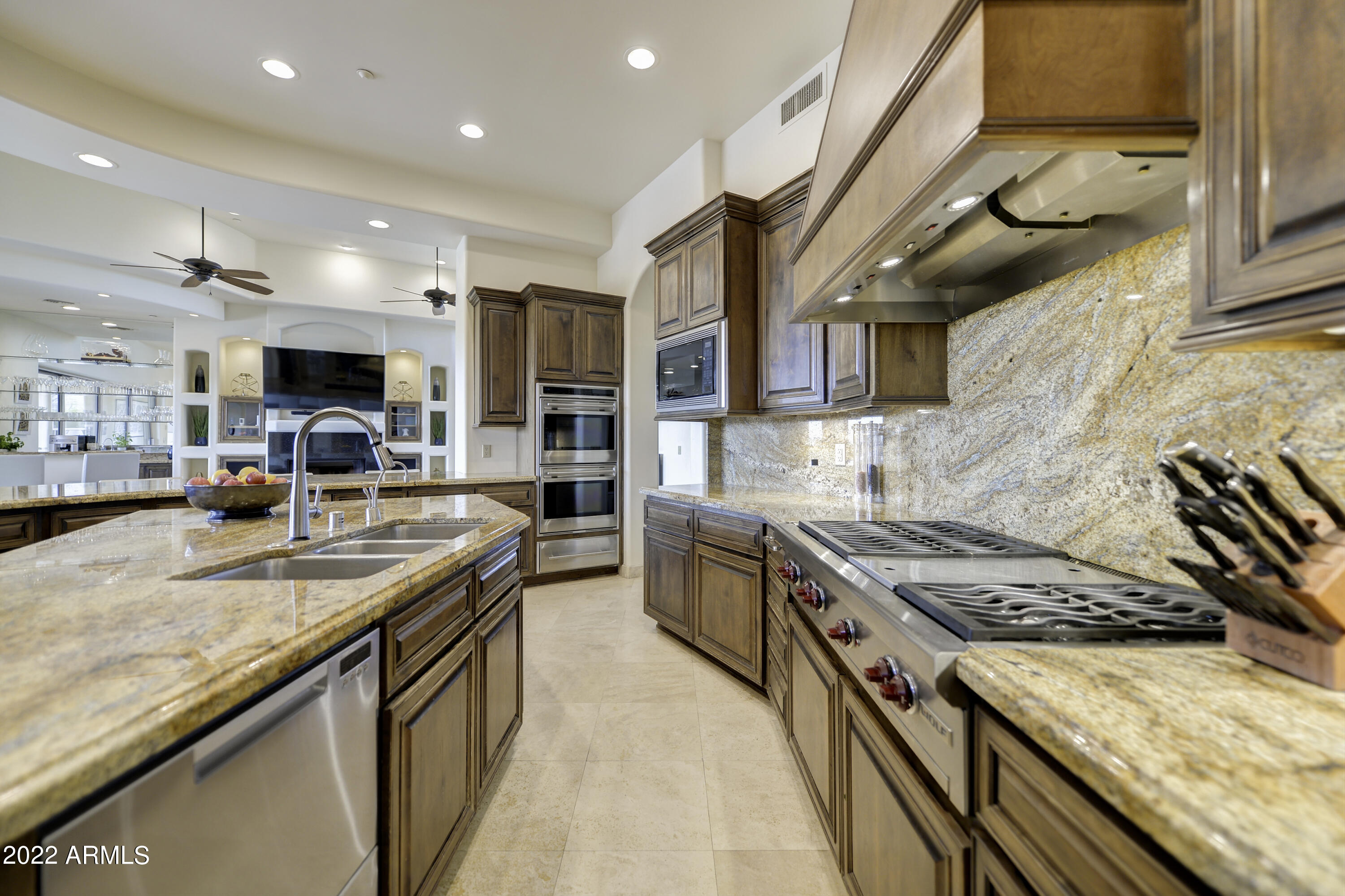 8300 E DIXILETA Drive Unit: 280
