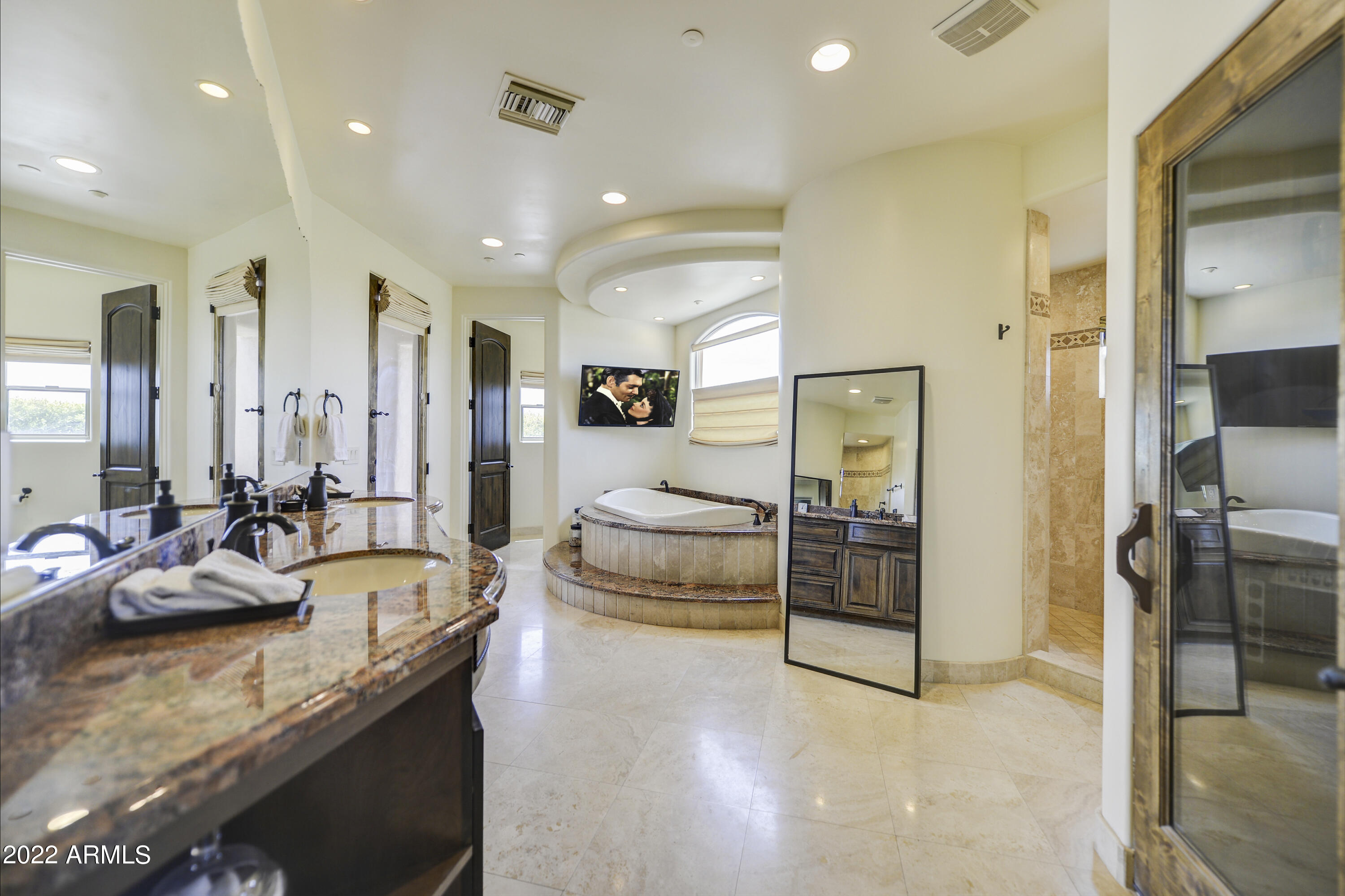 8300 E DIXILETA Drive Unit: 280